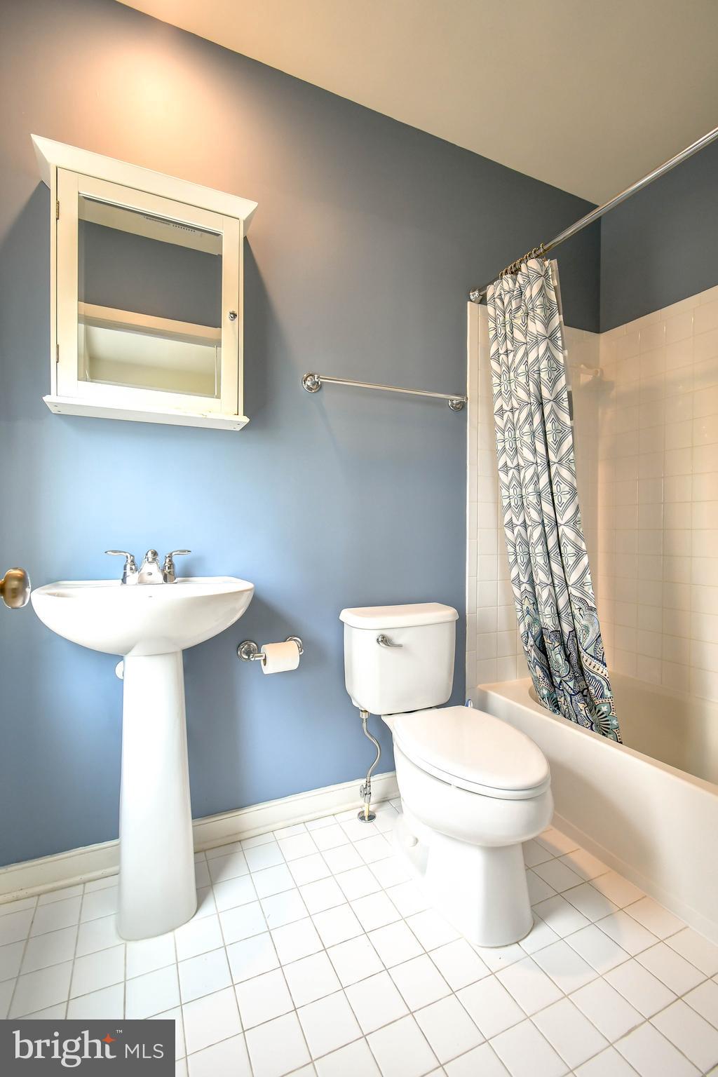 MOSAIC AT MERRIFIELD - Residential