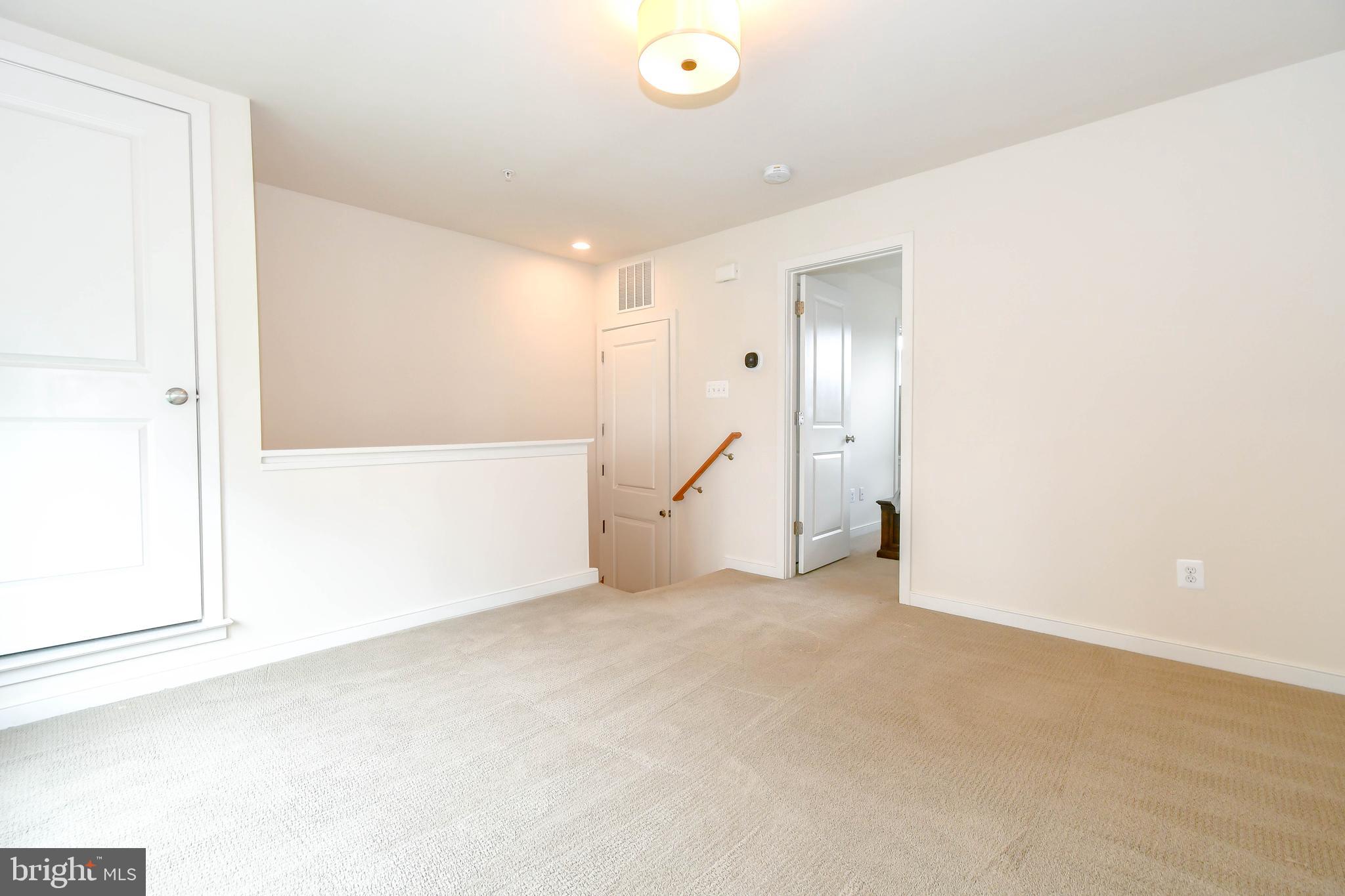 MOSAIC AT MERRIFIELD - Residential