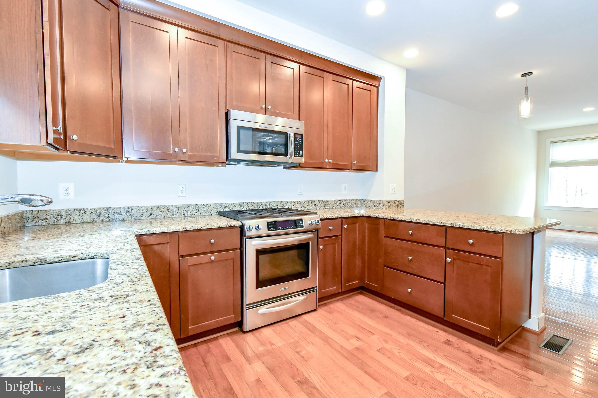 MOSAIC AT MERRIFIELD - Residential