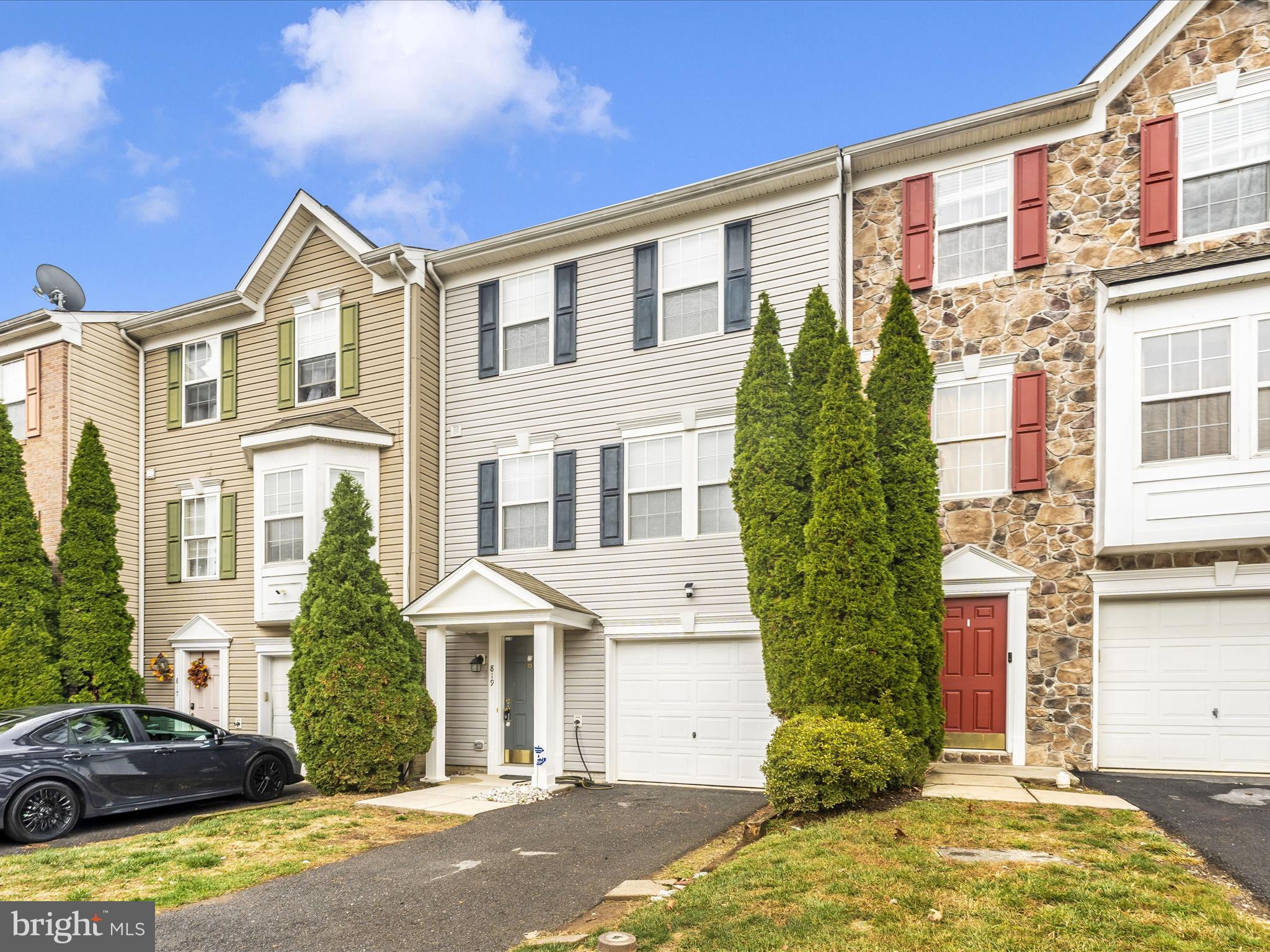 PARK OVERLOOK TOWNHOMES - Residential