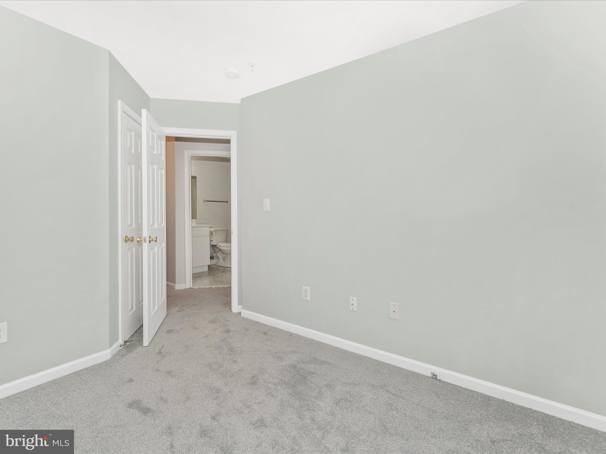 PARK OVERLOOK TOWNHOMES - Residential