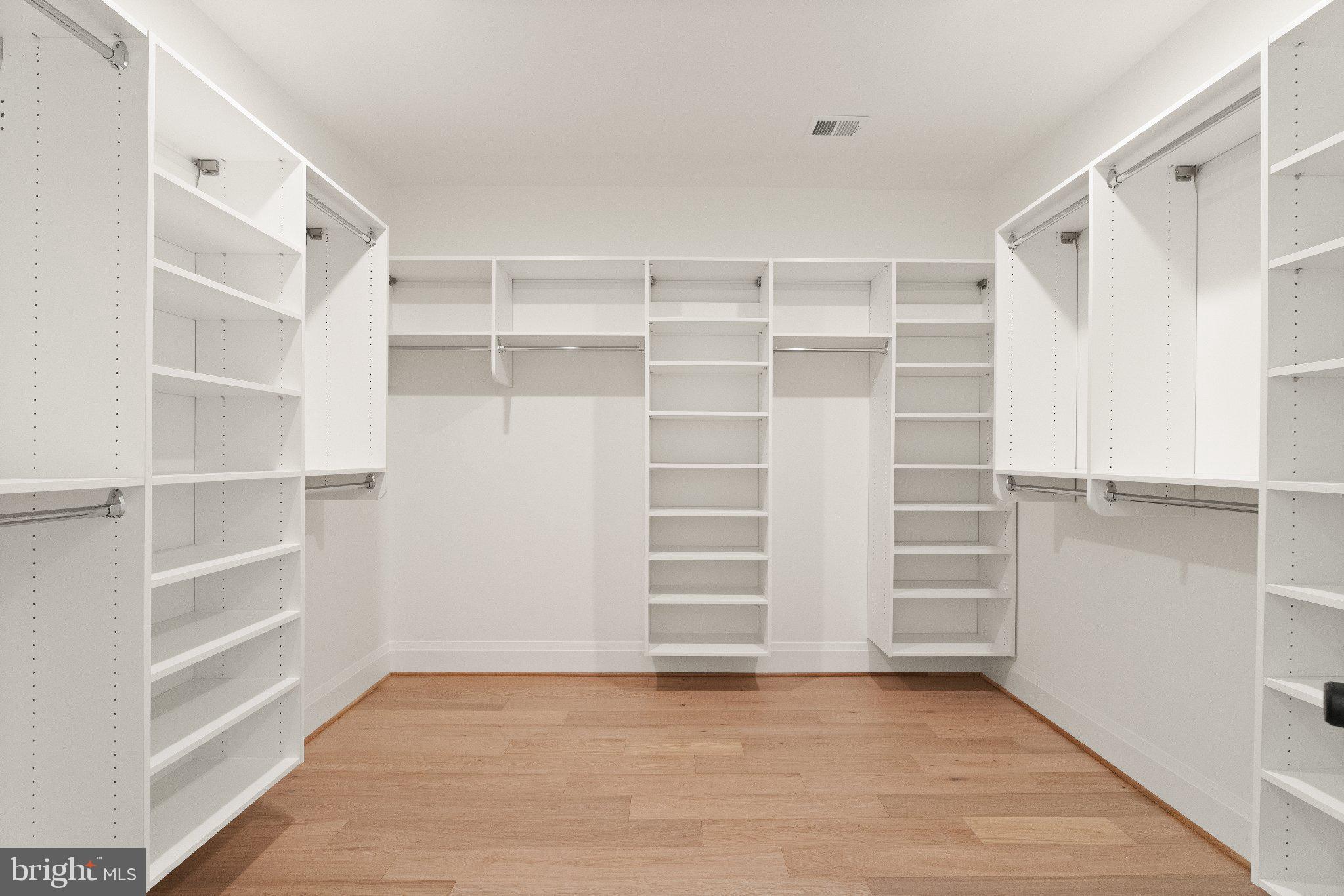 BRADLEY PARK - Residential