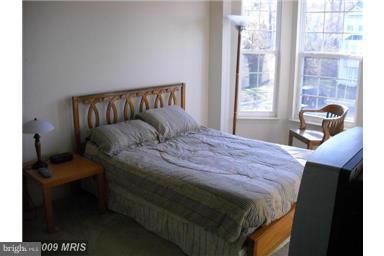 CARROLLWOOD MANOR - Residential