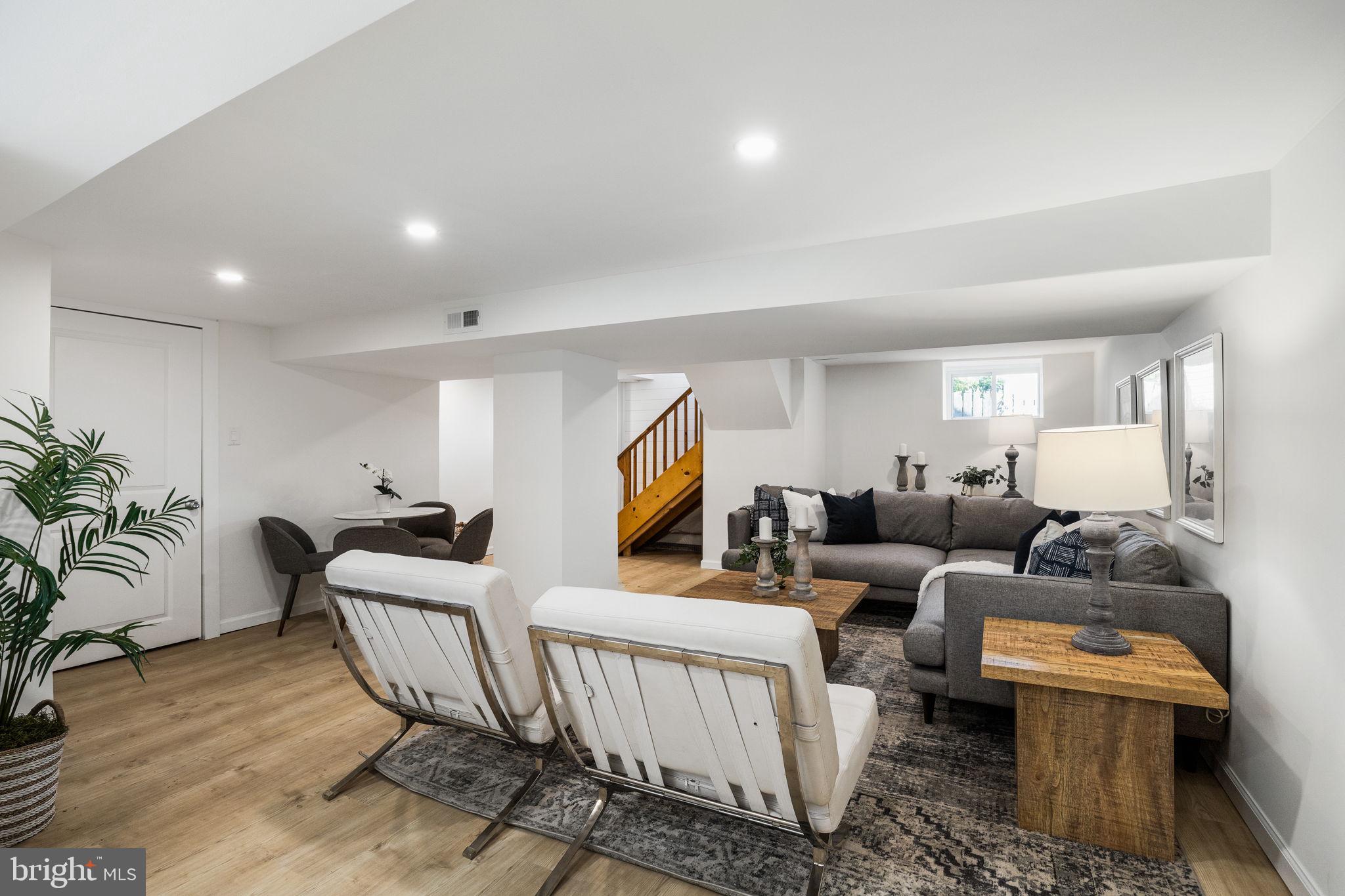 BROOKLINE - Residential