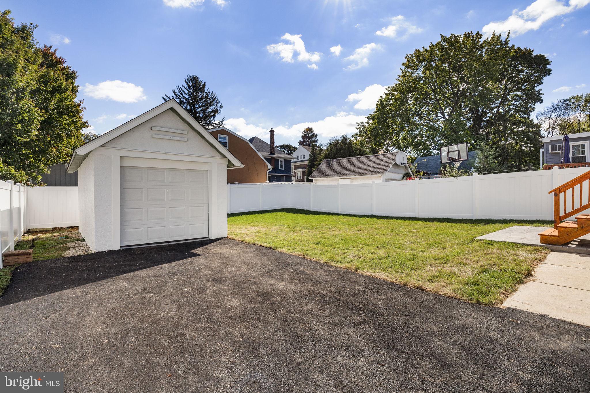 BROOKLINE - Residential