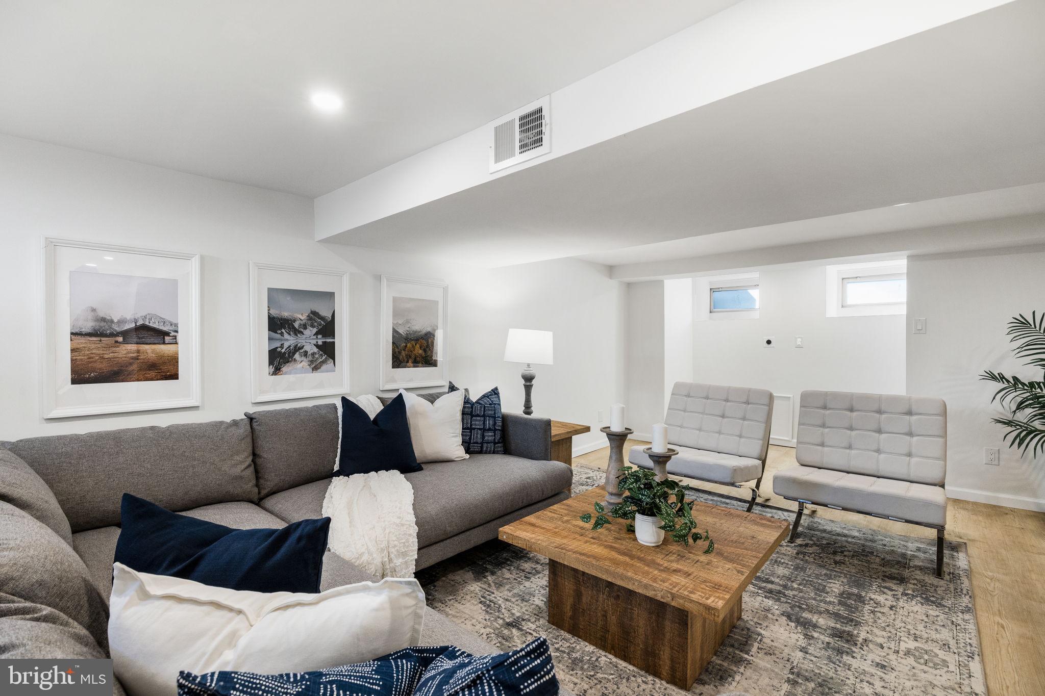 BROOKLINE - Residential