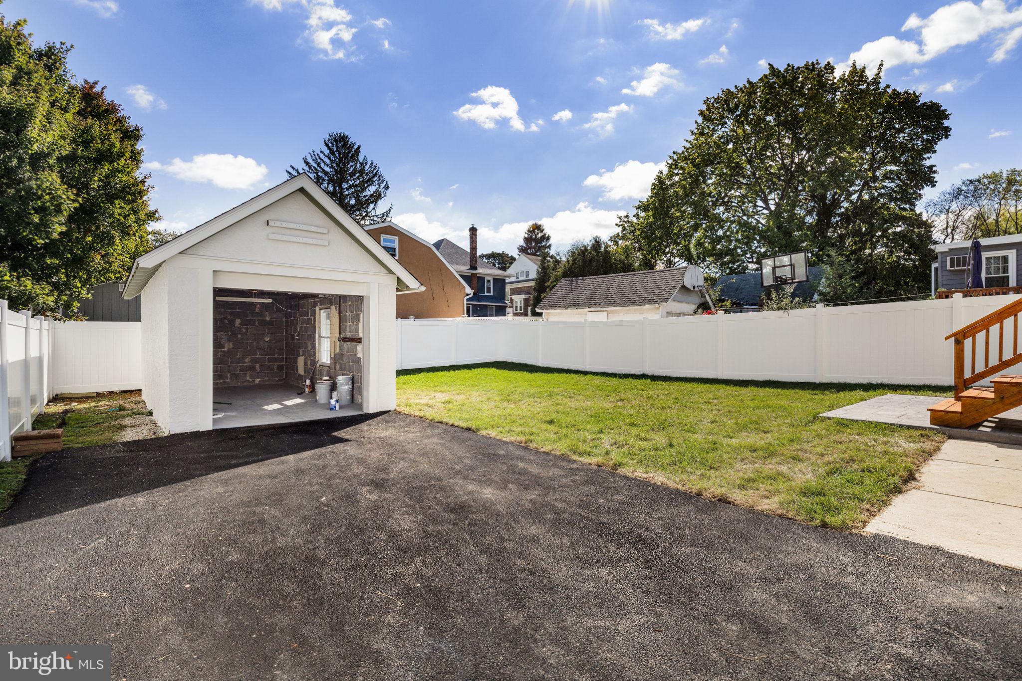 BROOKLINE - Residential