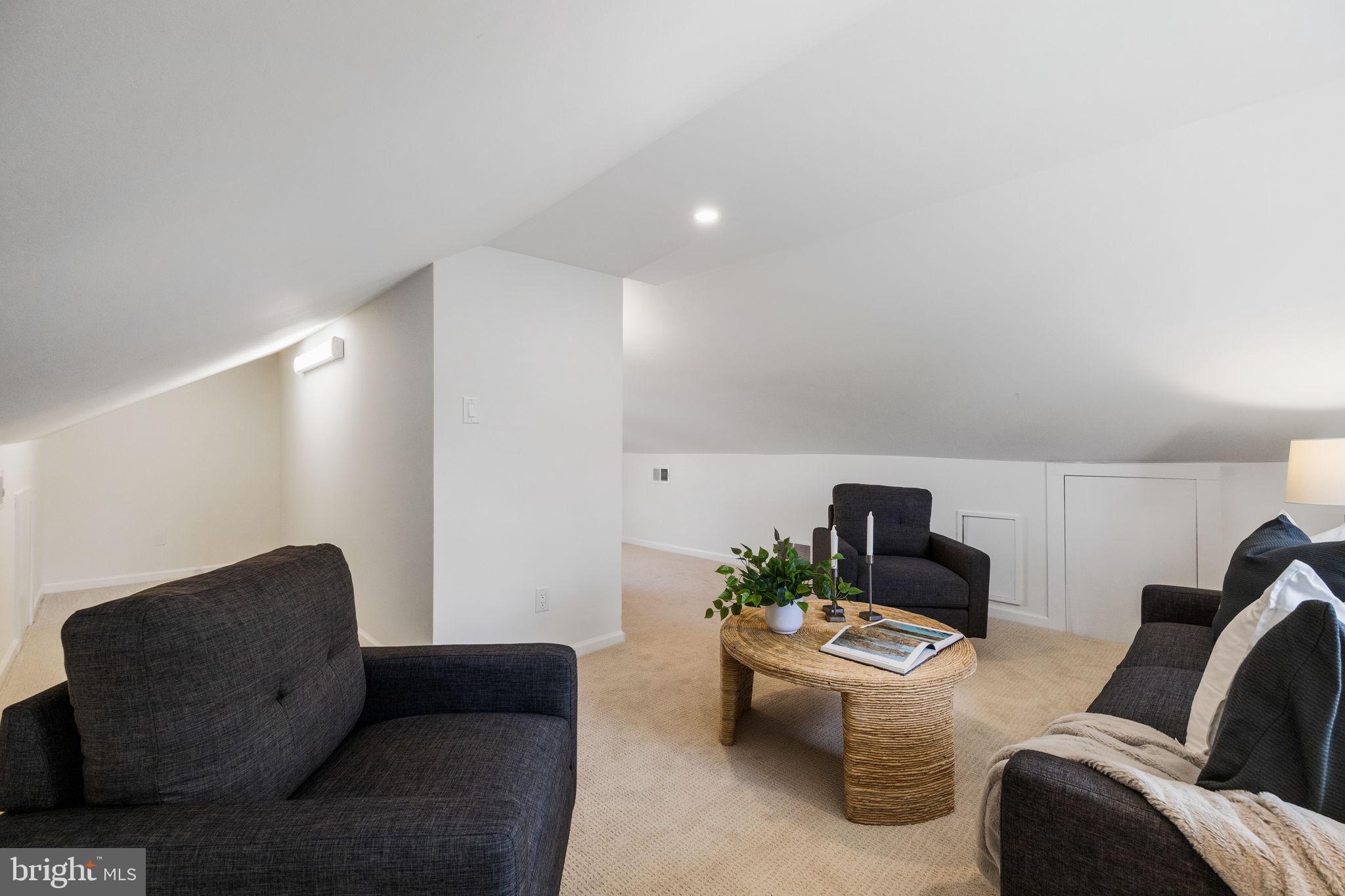 BROOKLINE - Residential