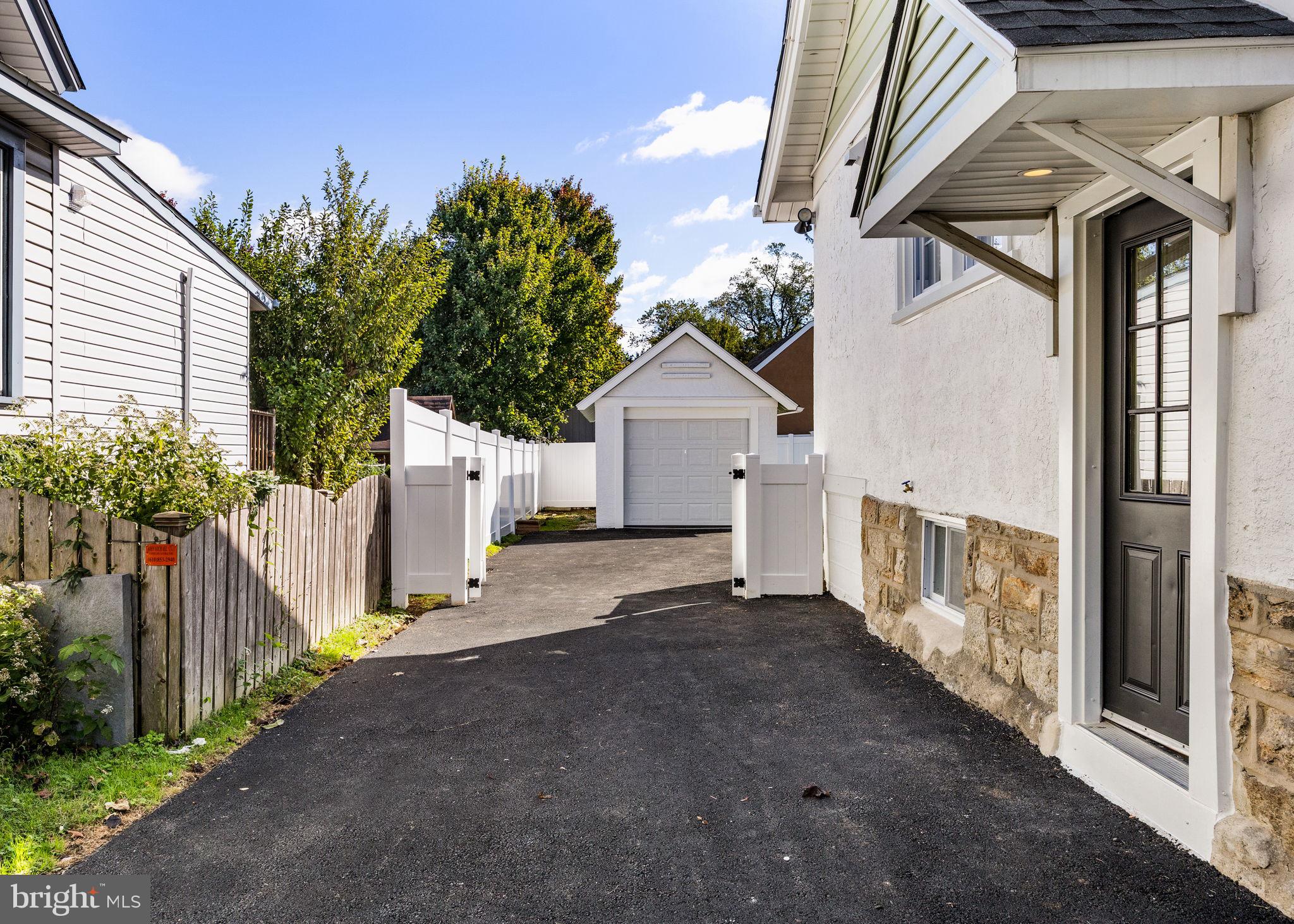 BROOKLINE - Residential