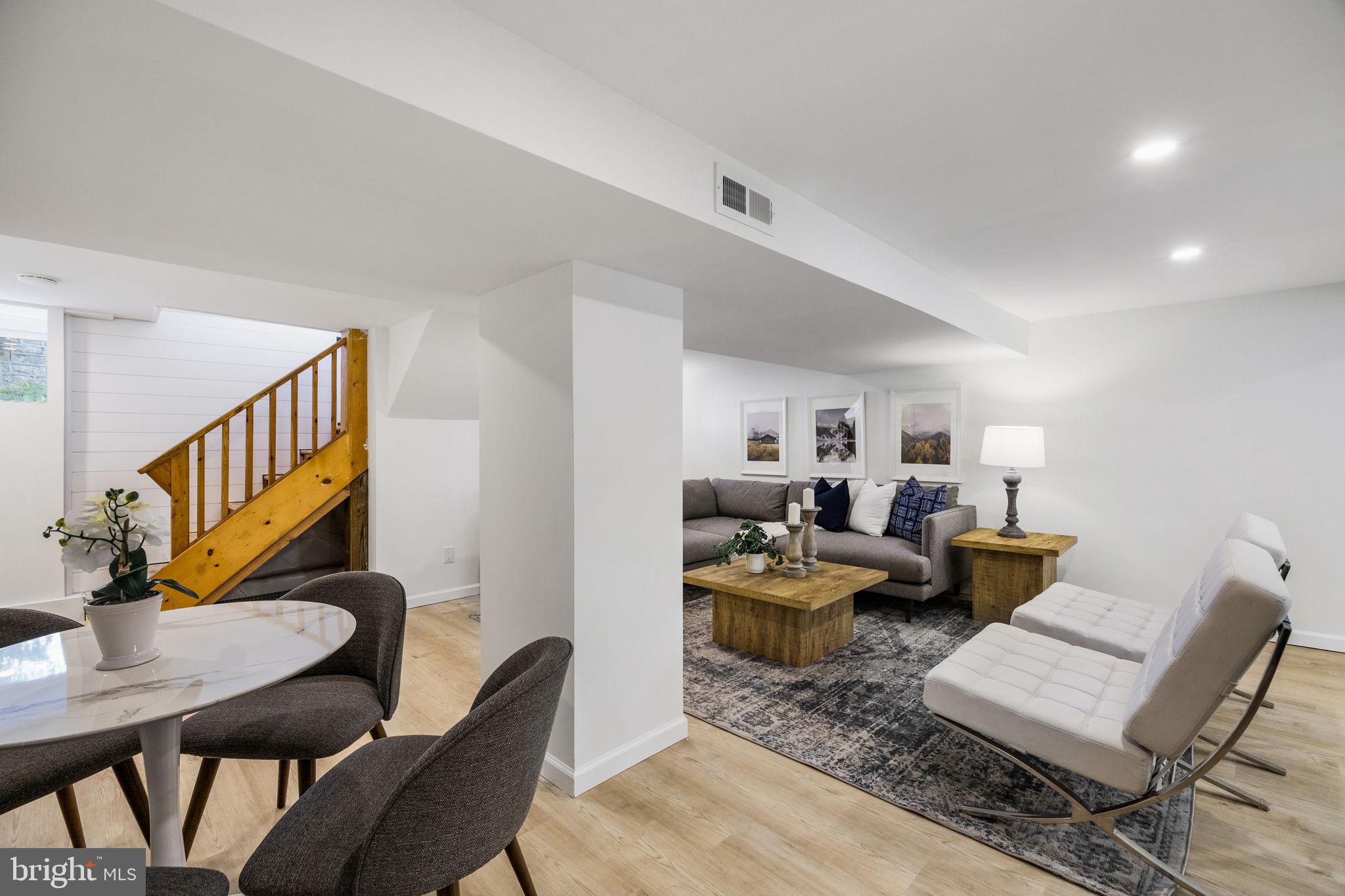 BROOKLINE - Residential