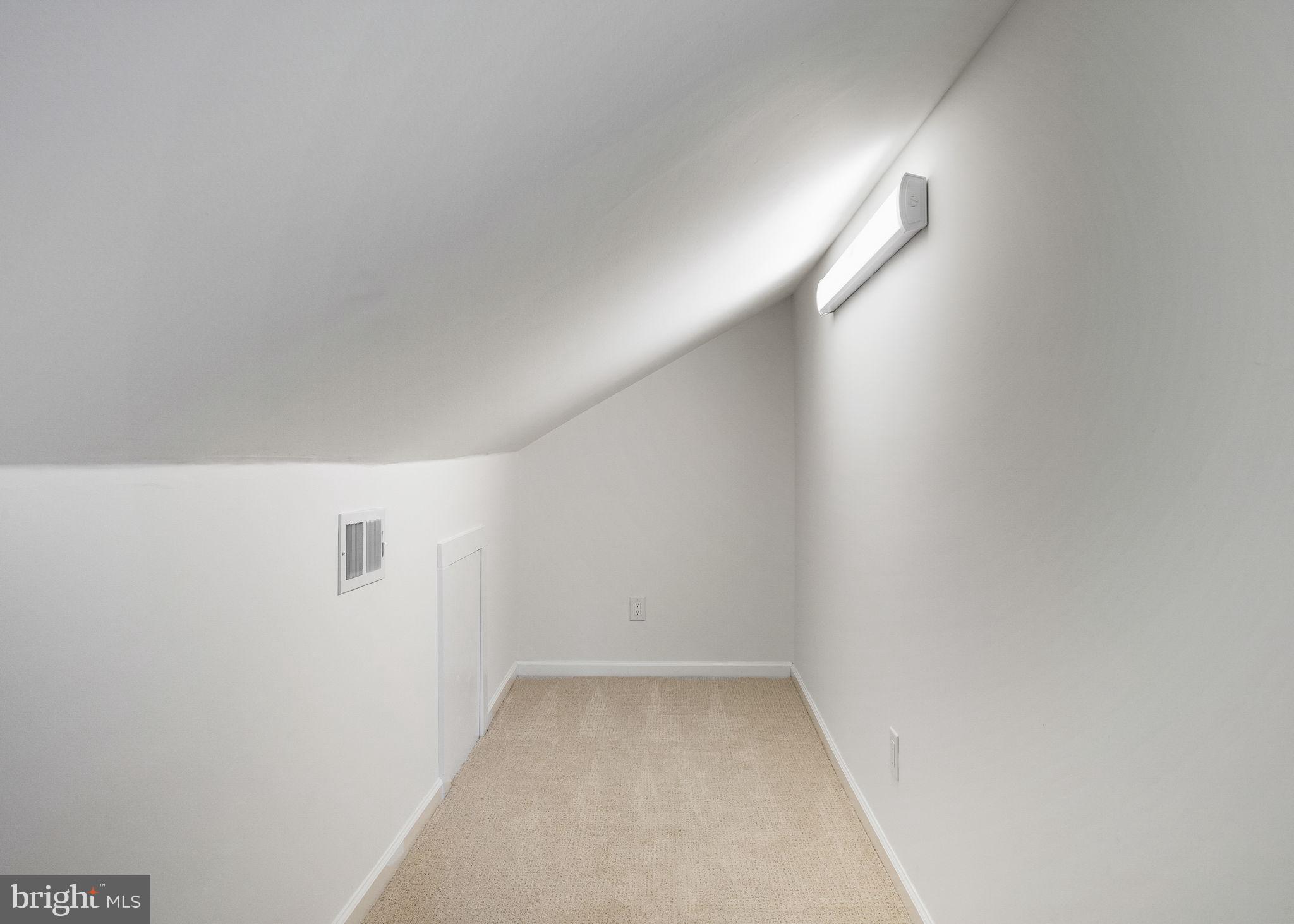 BROOKLINE - Residential