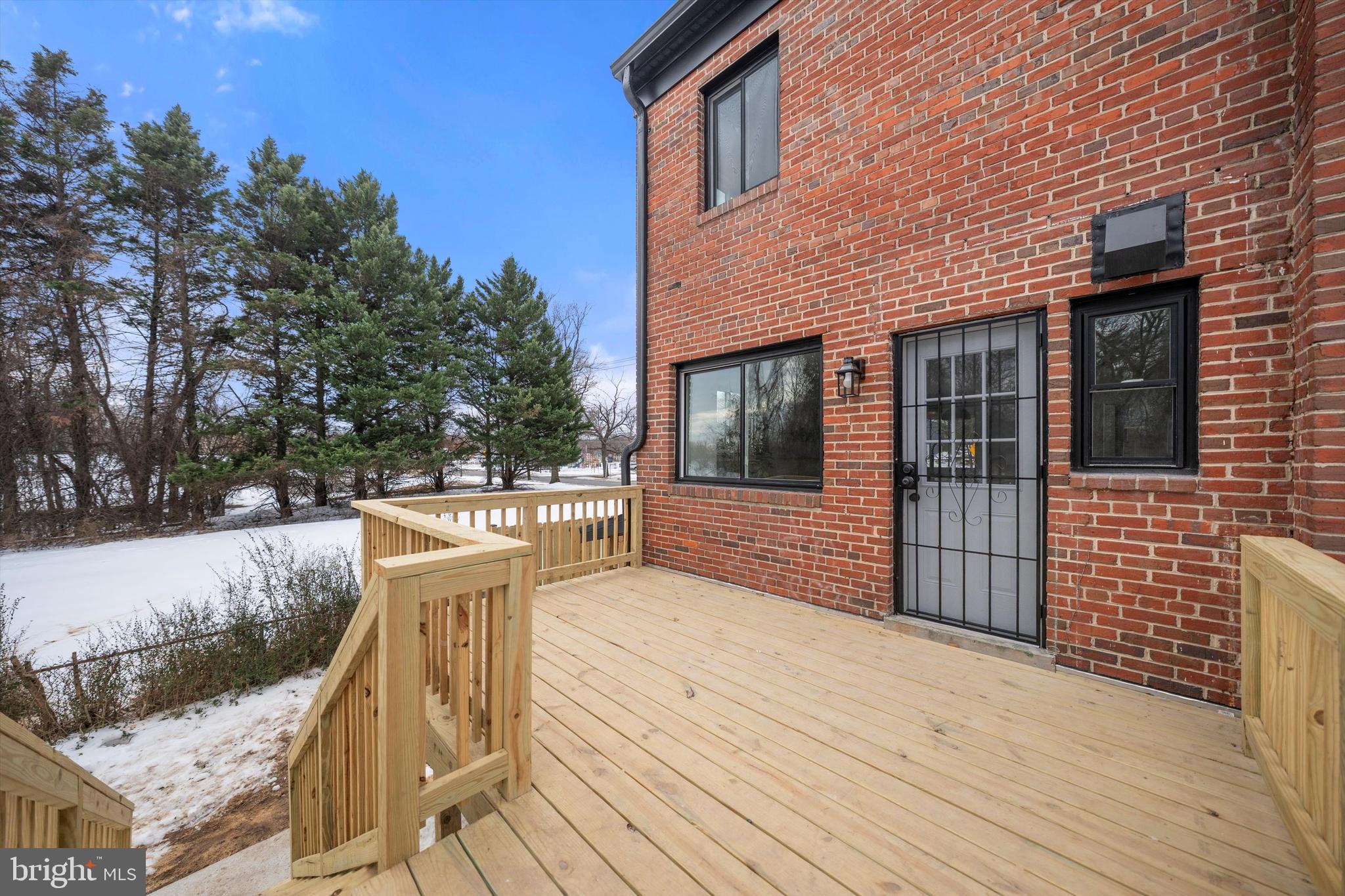 HYATTSVILLE - Residential