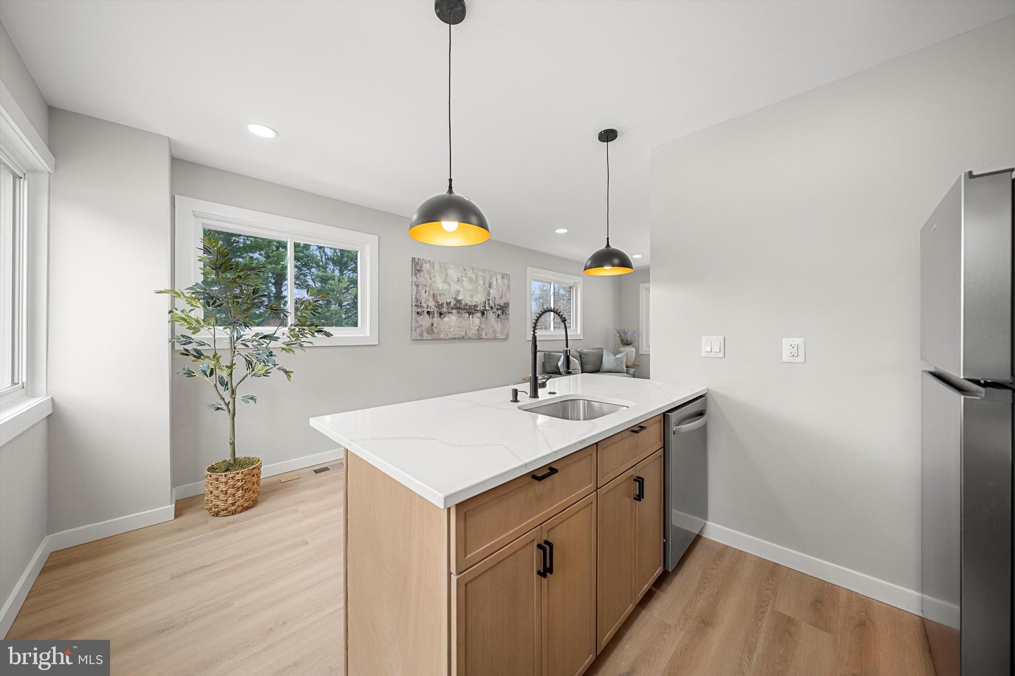 HYATTSVILLE - Residential