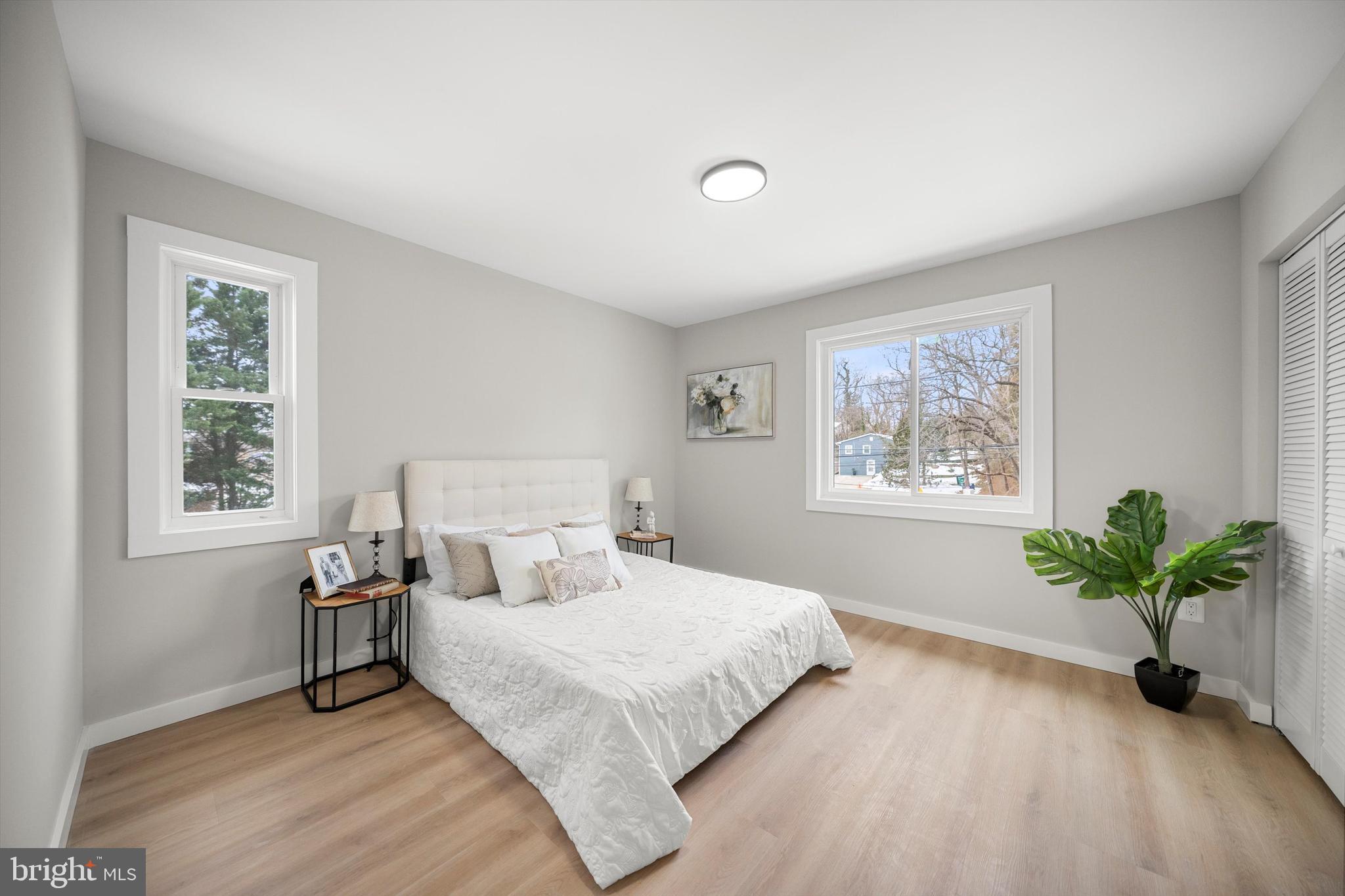 HYATTSVILLE - Residential