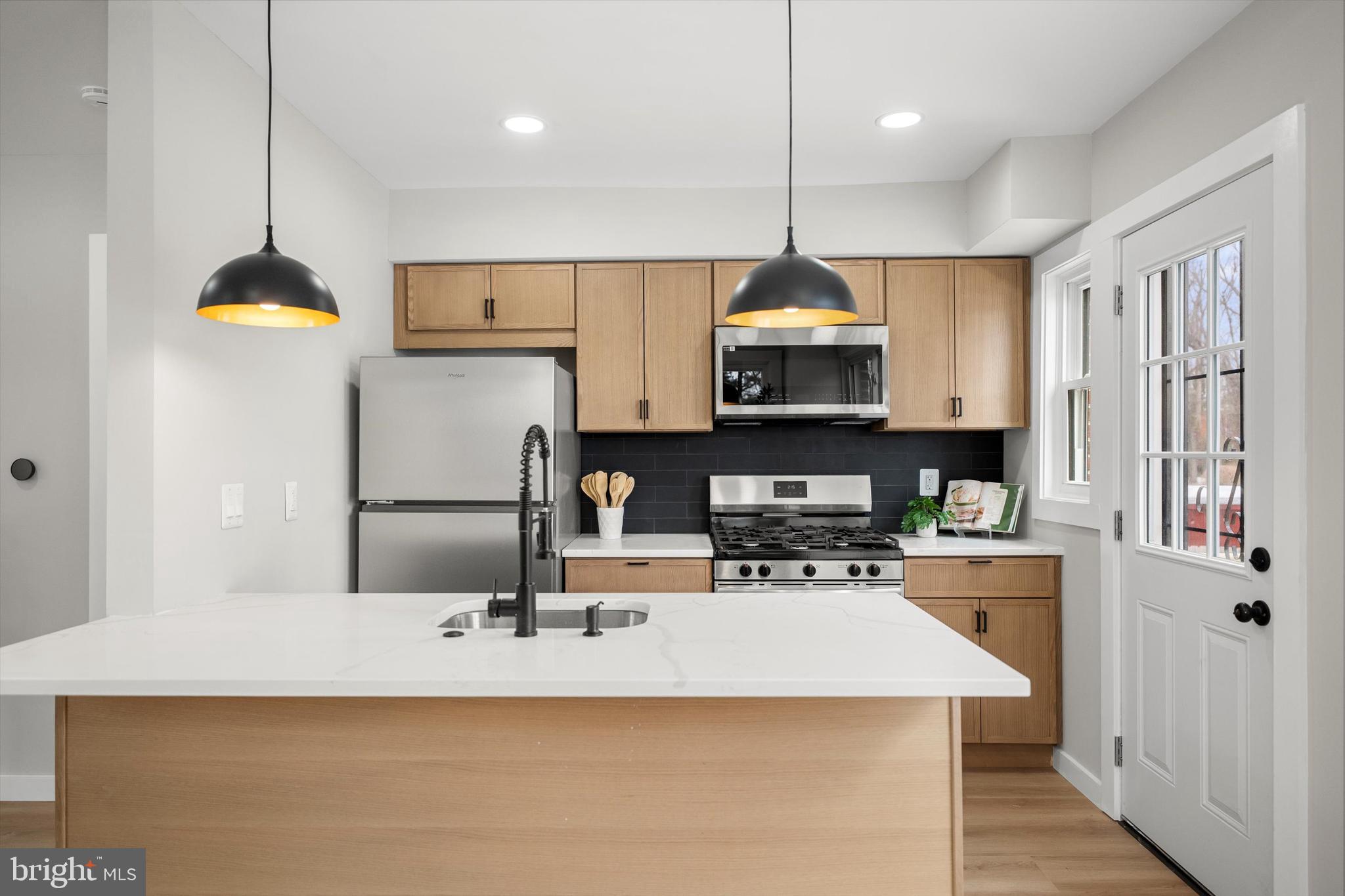 HYATTSVILLE - Residential