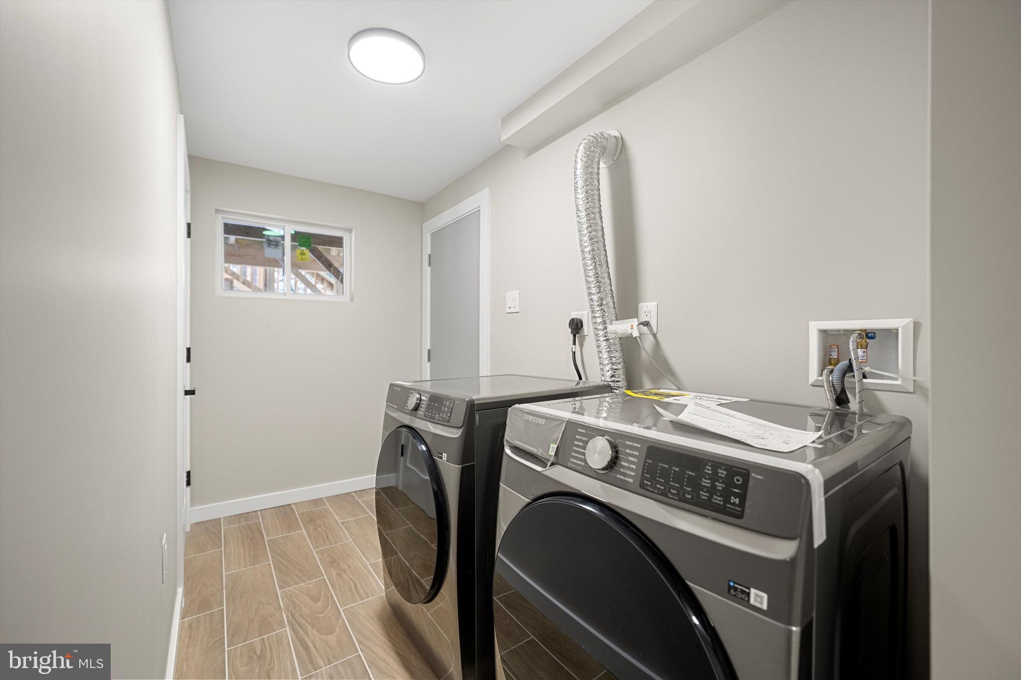 HYATTSVILLE - Residential