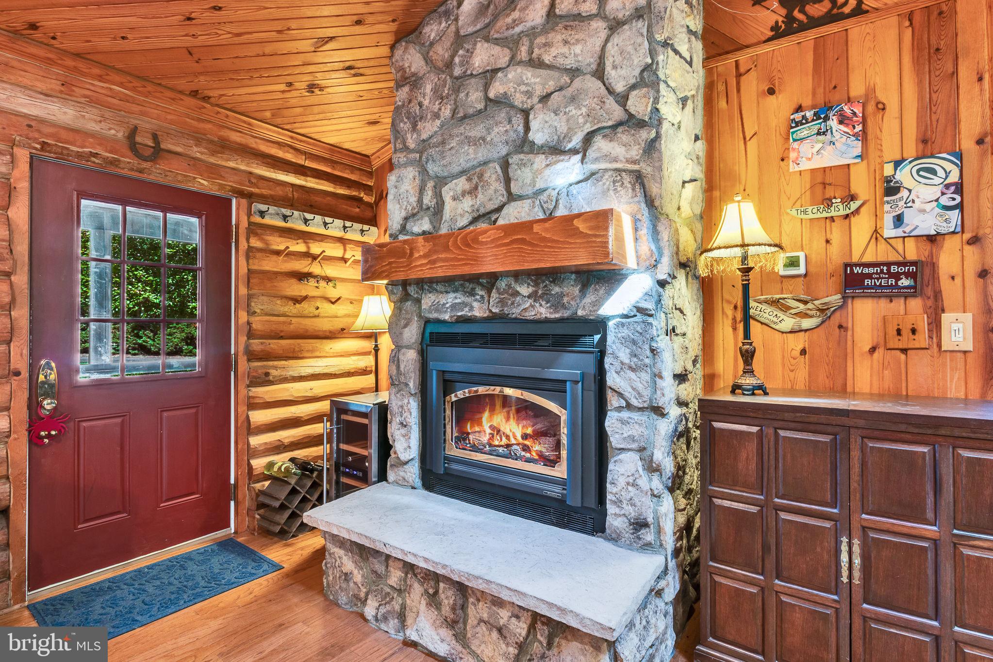 3 CABIN POINT DRIVE