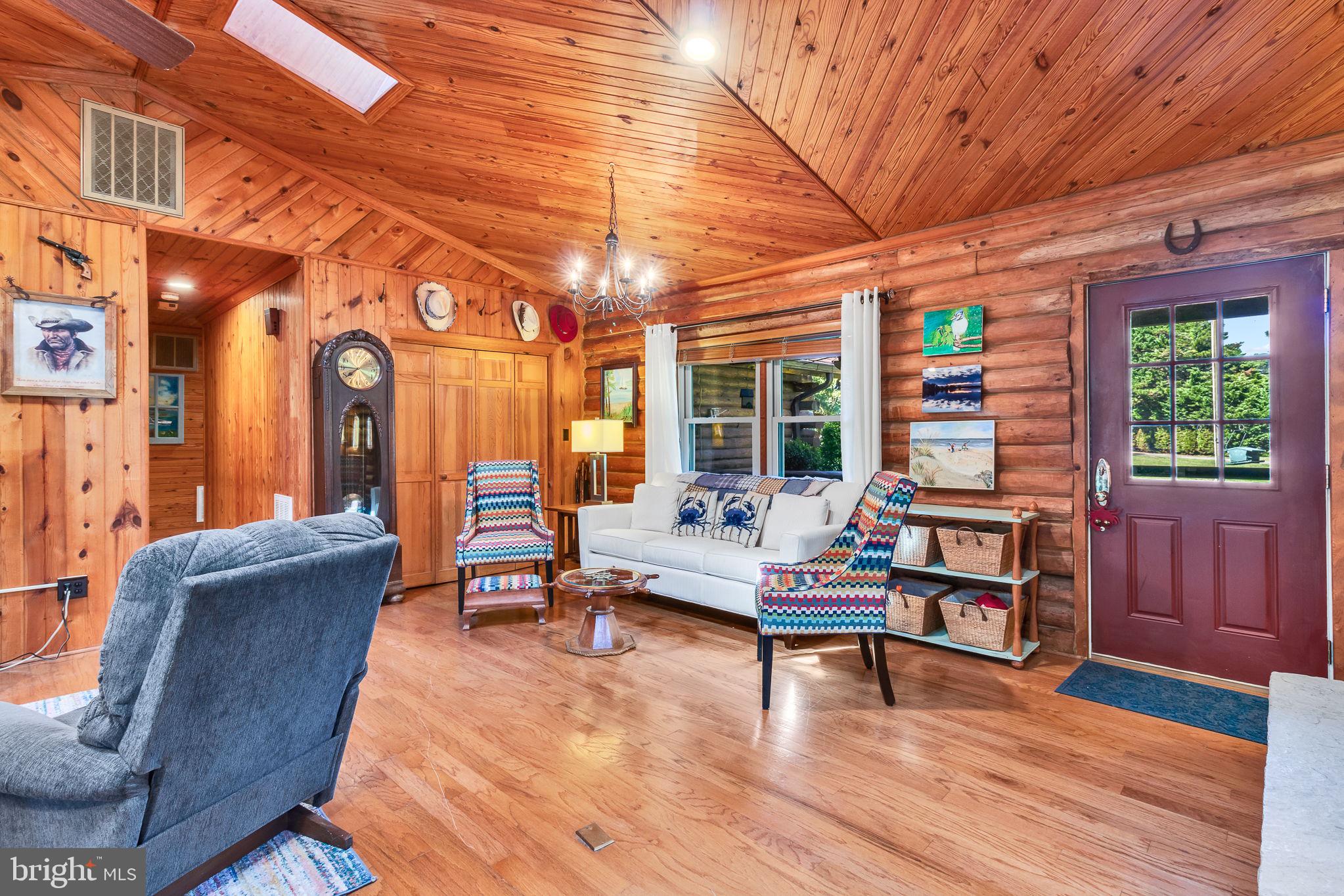 3 CABIN POINT DRIVE