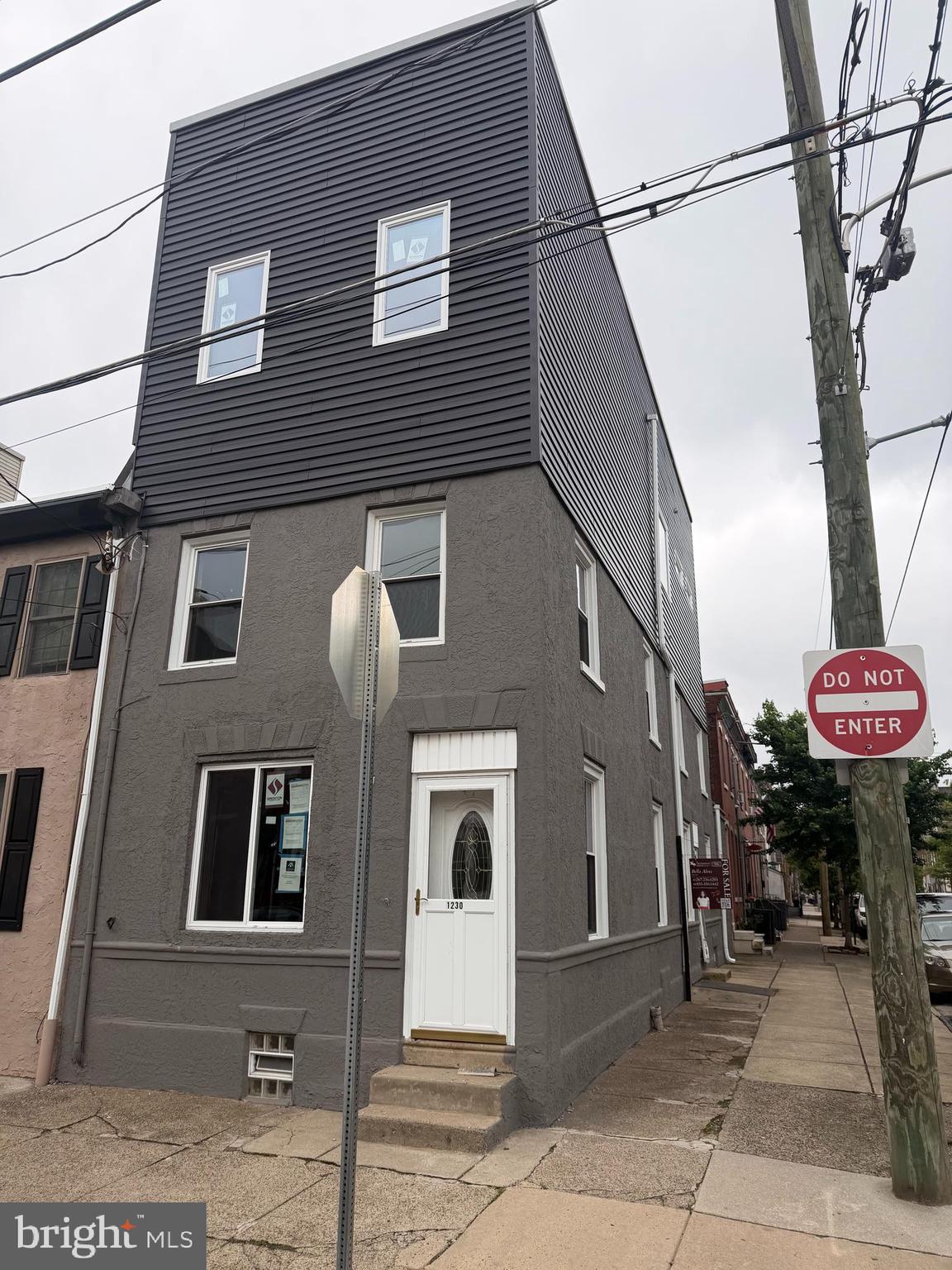 PHILADELPHIA - Residential