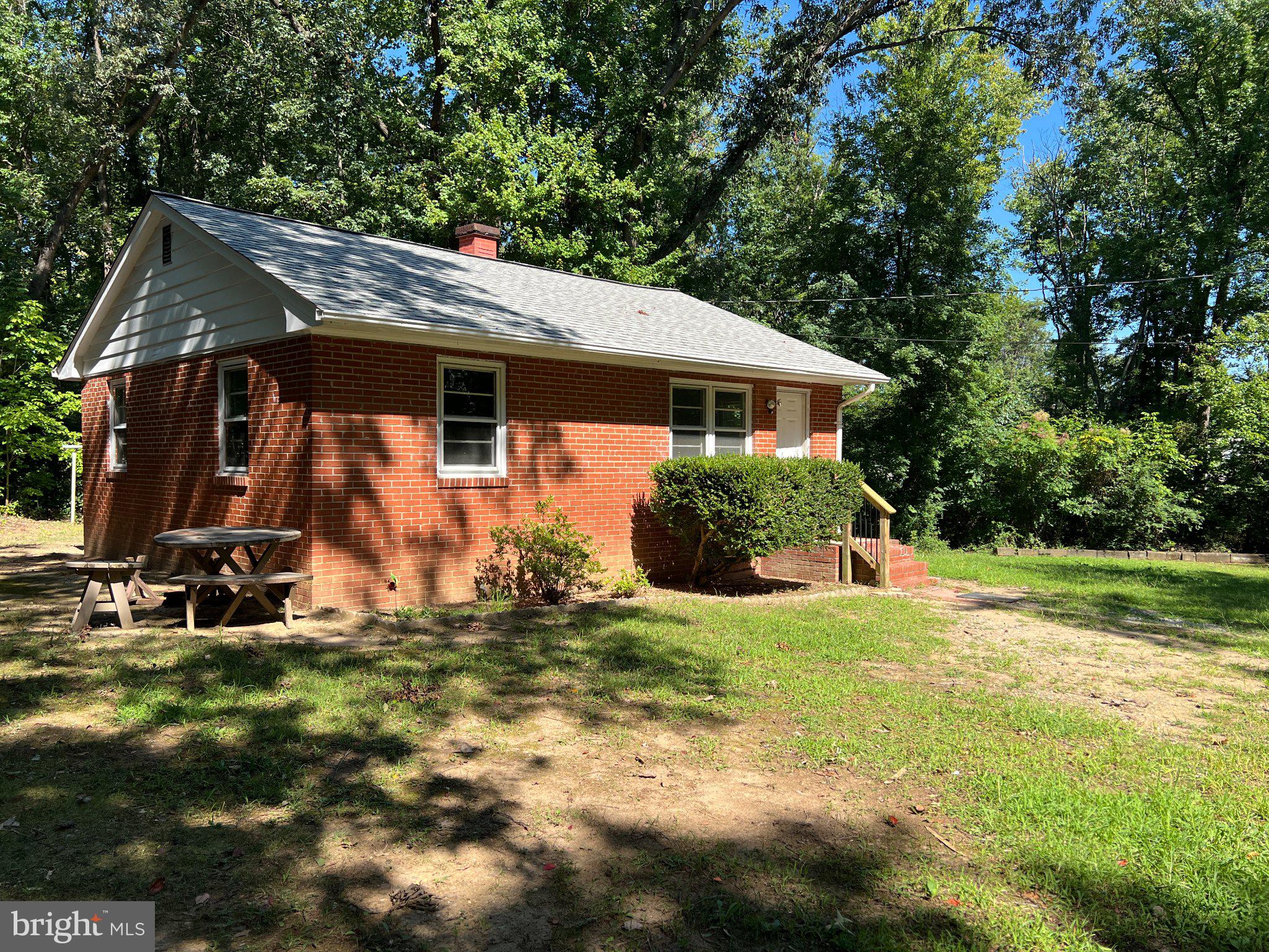 3520 LOREN DRIVE