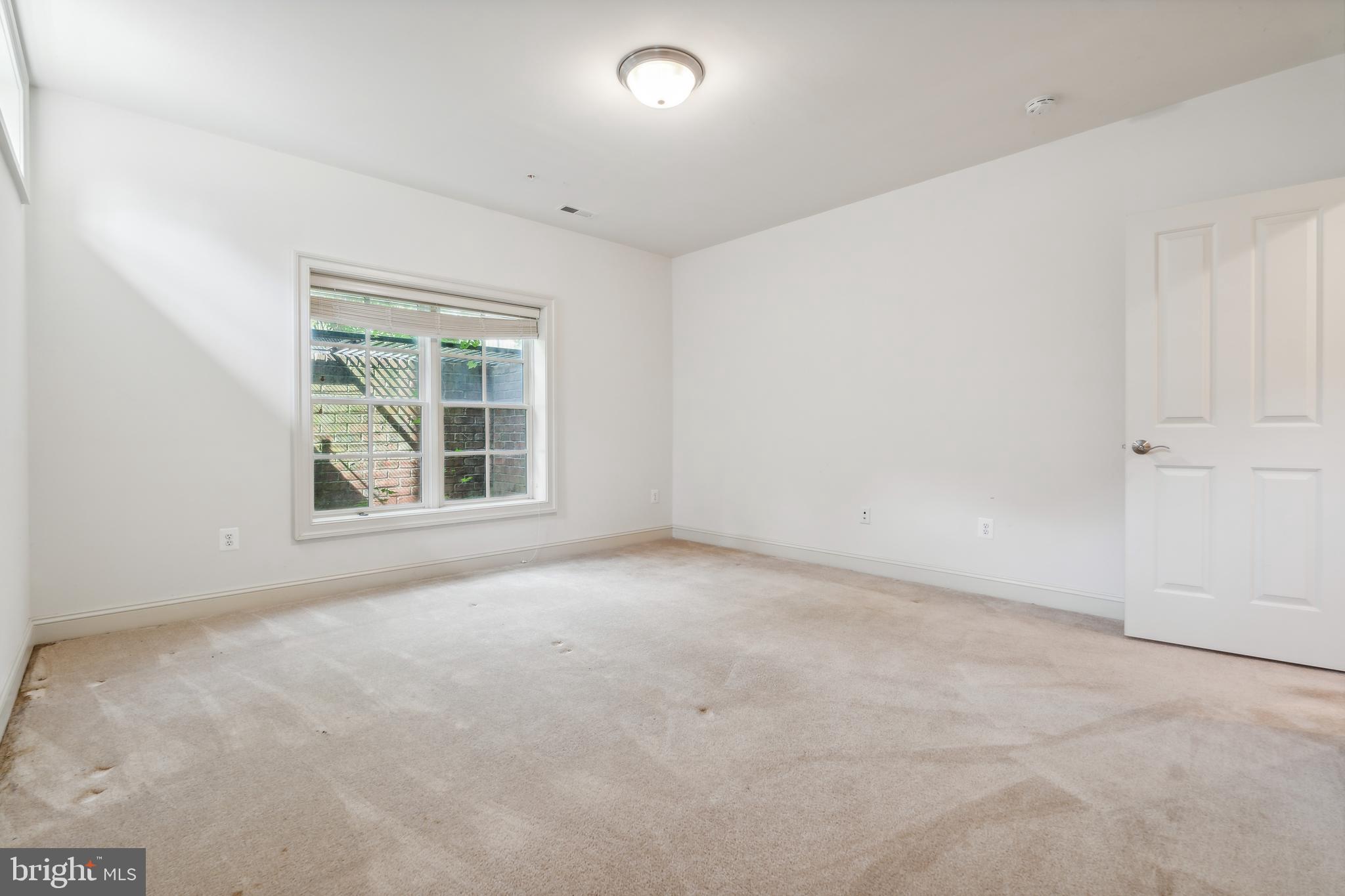 OAKS AT NORTH BETHESDA - Residential