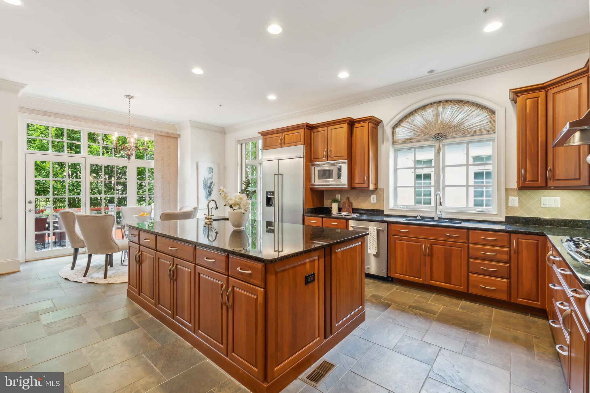 OAKS AT NORTH BETHESDA - Residential