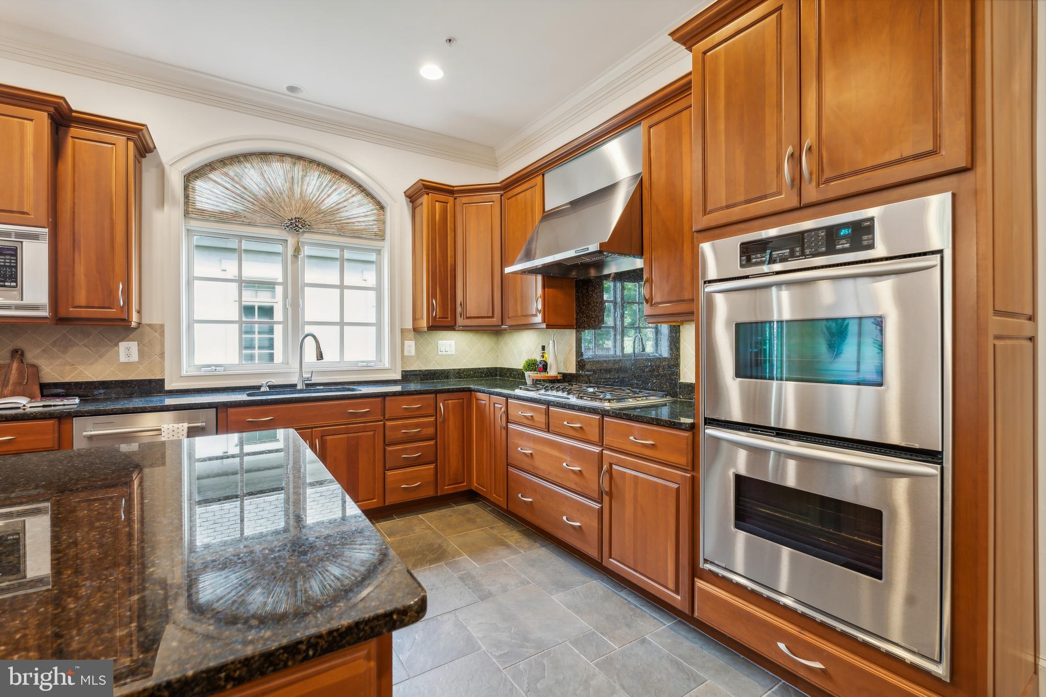 OAKS AT NORTH BETHESDA - Residential