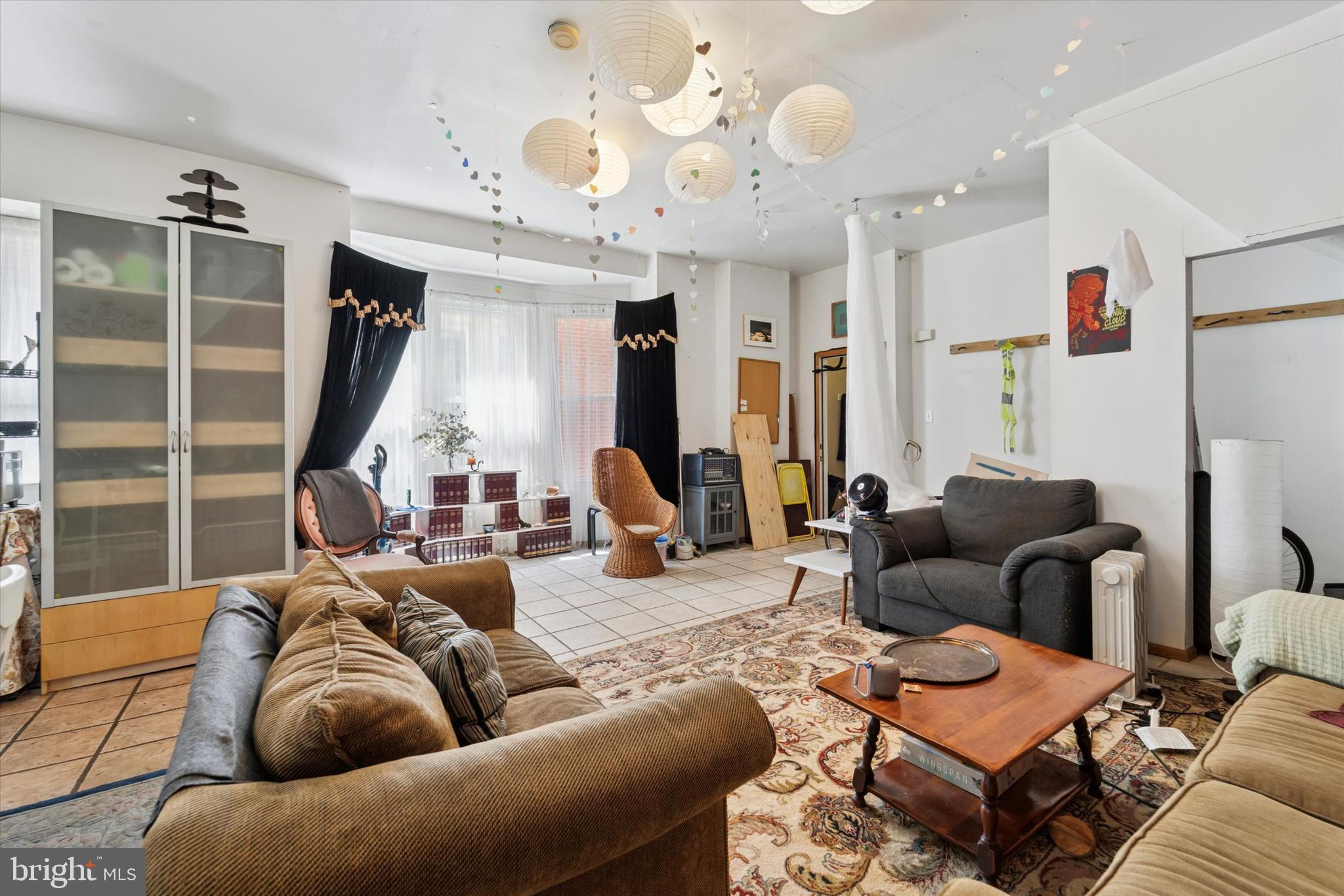 UNIVERSITY CITY - Residential