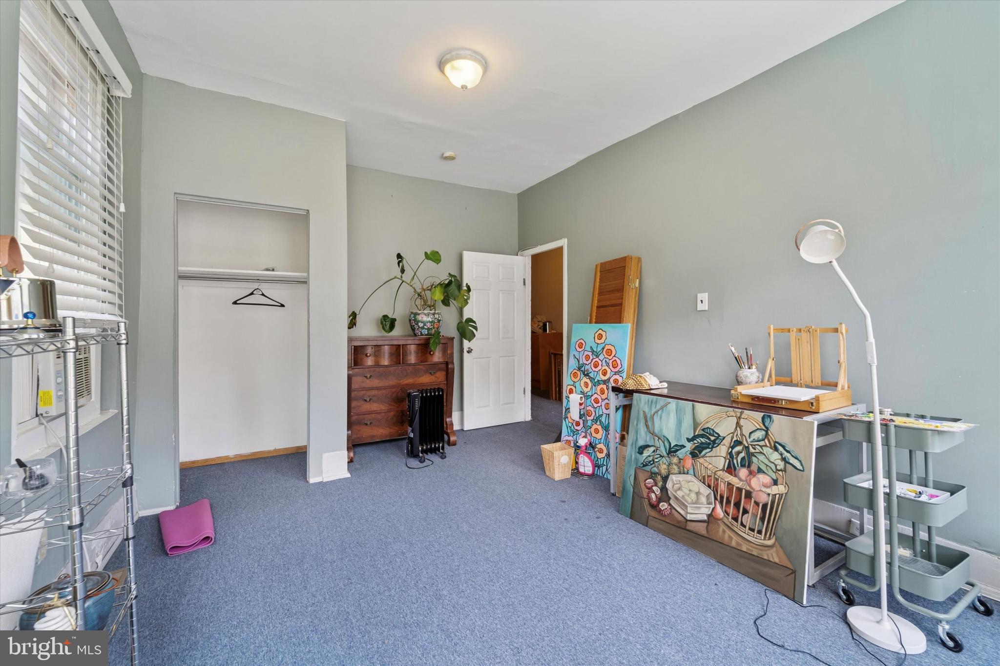 UNIVERSITY CITY - Residential