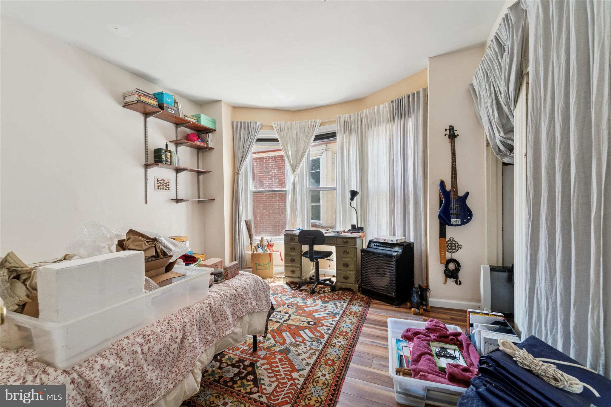 UNIVERSITY CITY - Residential