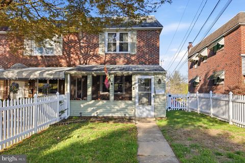 Photo of 429 Seven Oaks Drive, CLIFTON HEIGHTS, PA 19018 (MLS # PADE2112550)