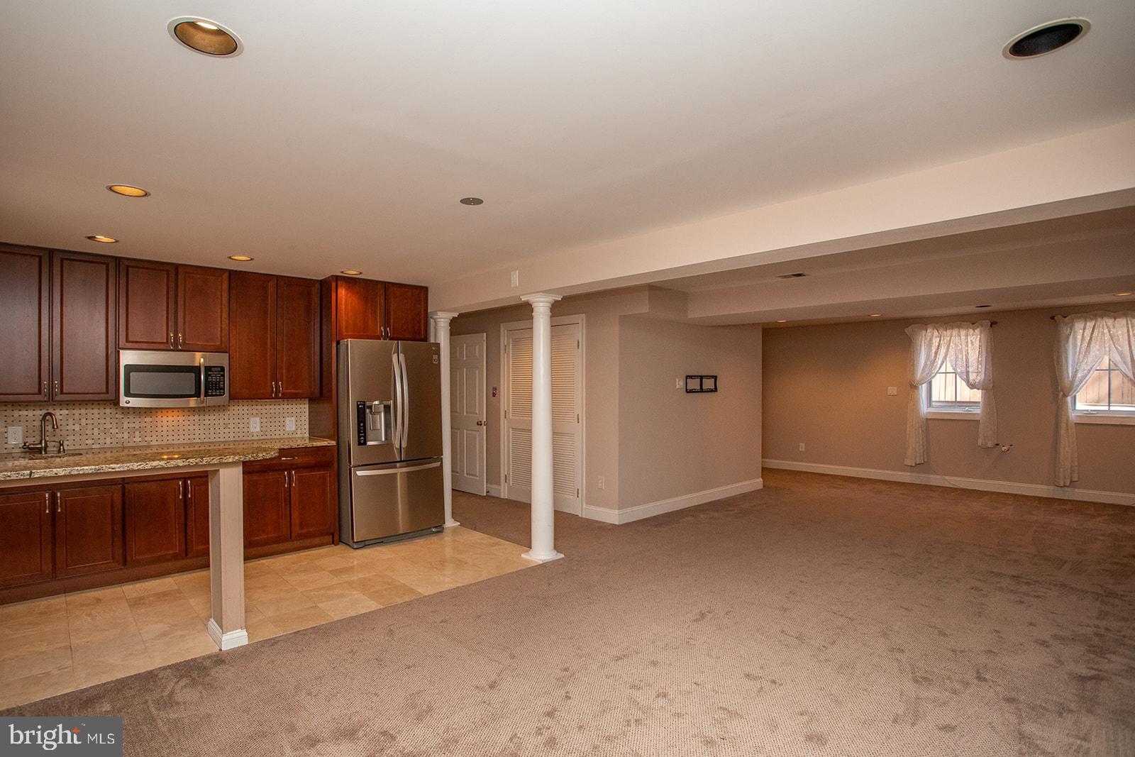 LEE HEIGHTS - Residential Lease