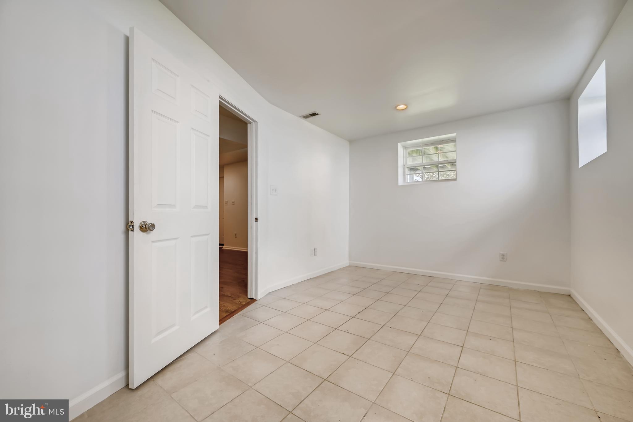 HOPEWELL POINTE - Residential