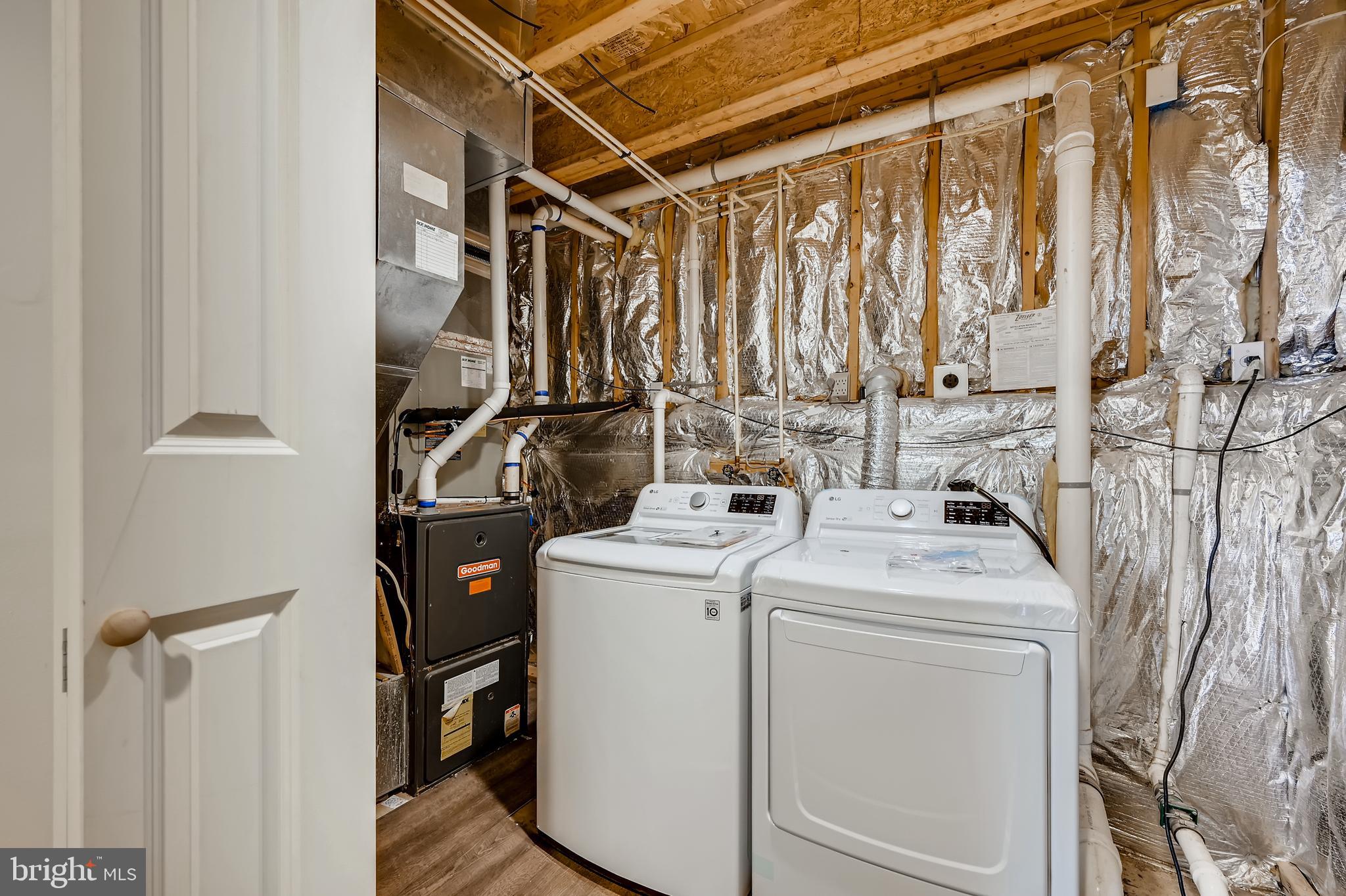 HOPEWELL POINTE - Residential