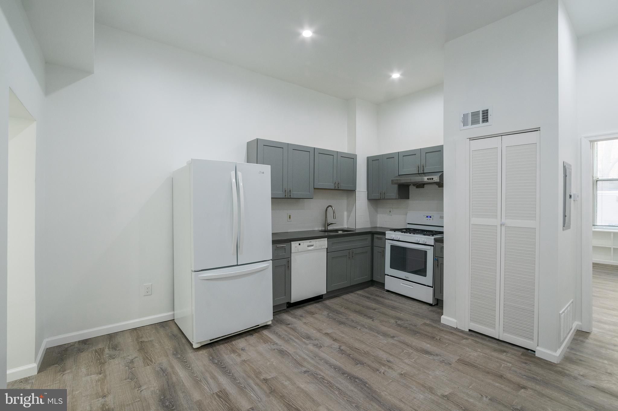 *Available 8/1*
Don't miss this fantastic 1 bedroom, 1 bathroom apartment in the heart of Rittenhouse Square that has just been renovated and is ready for you to move right in! Upgrades include new luxury vinyl flooring throughout, a fresh coat of paint, a newly tiled full bath with a shower/tub, newly installed central AC, and new kitchen cabinets and appliances. This first floor, front facing unit features oversized windows and tall ceilings allowing in wonderful natural light. Being located on 17th and Pine, you are just footsteps from Rittenhouse Square, South Broad St, and some of the city's most renowned shops, restaurants and cafes. Book your tour of this exciting space today before it's too late!
Lease Terms: Generally, 1st month, and 1 month security deposit due at, or prior to, lease signing. Other terms may be required by Landlord such as last month's rent upfront. $65 application fee per applicant. Tenants are responsible for: electricity, gas (if applicable), cable/internet and $10/mo technology fee. Water is a flat monthly fee of $60. Additional fees or requirements may be applicable for units with Homeowners or Condo Associations. Landlord Requirements: Applicants to make 3x the monthly rent in verifiable gross income, credit history to be considered, no evictions within the past 5 years, and must have a verifiable rental history with on-time rental payments. Exceptions to this criteria may exist under the law and will be considered. Cosigners will be considered.
*Coin-op laundry available in the building
*Sorry, no pets