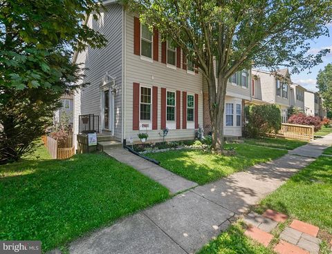 5335 HOLLOWSTONE CIRCLE BALTIMORE MD 21237