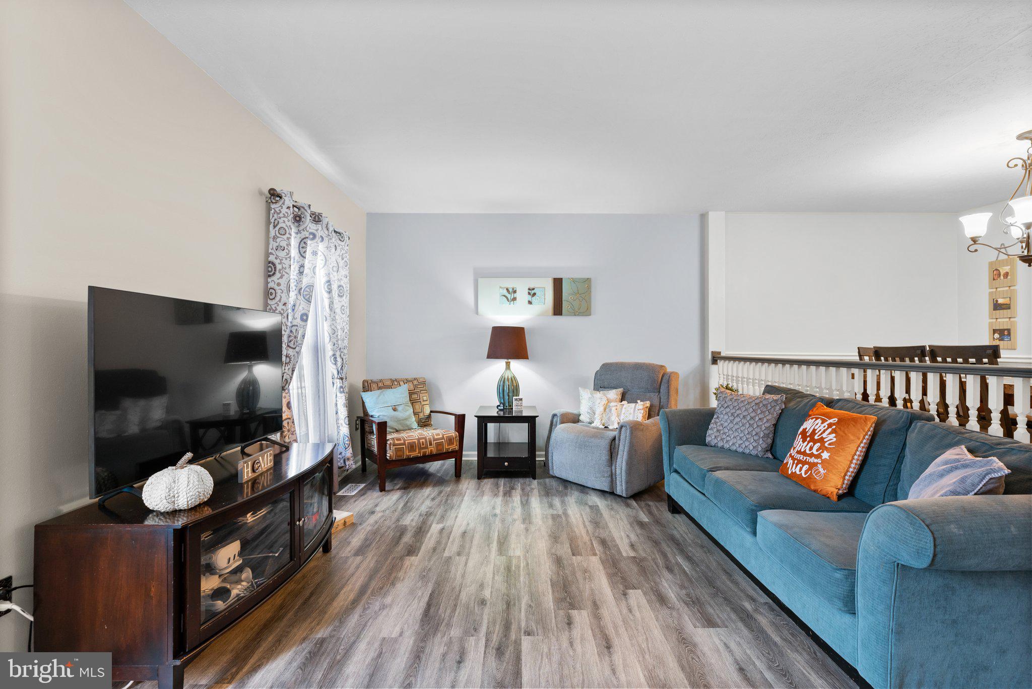 5335 HOLLOWSTONE CIRCLE