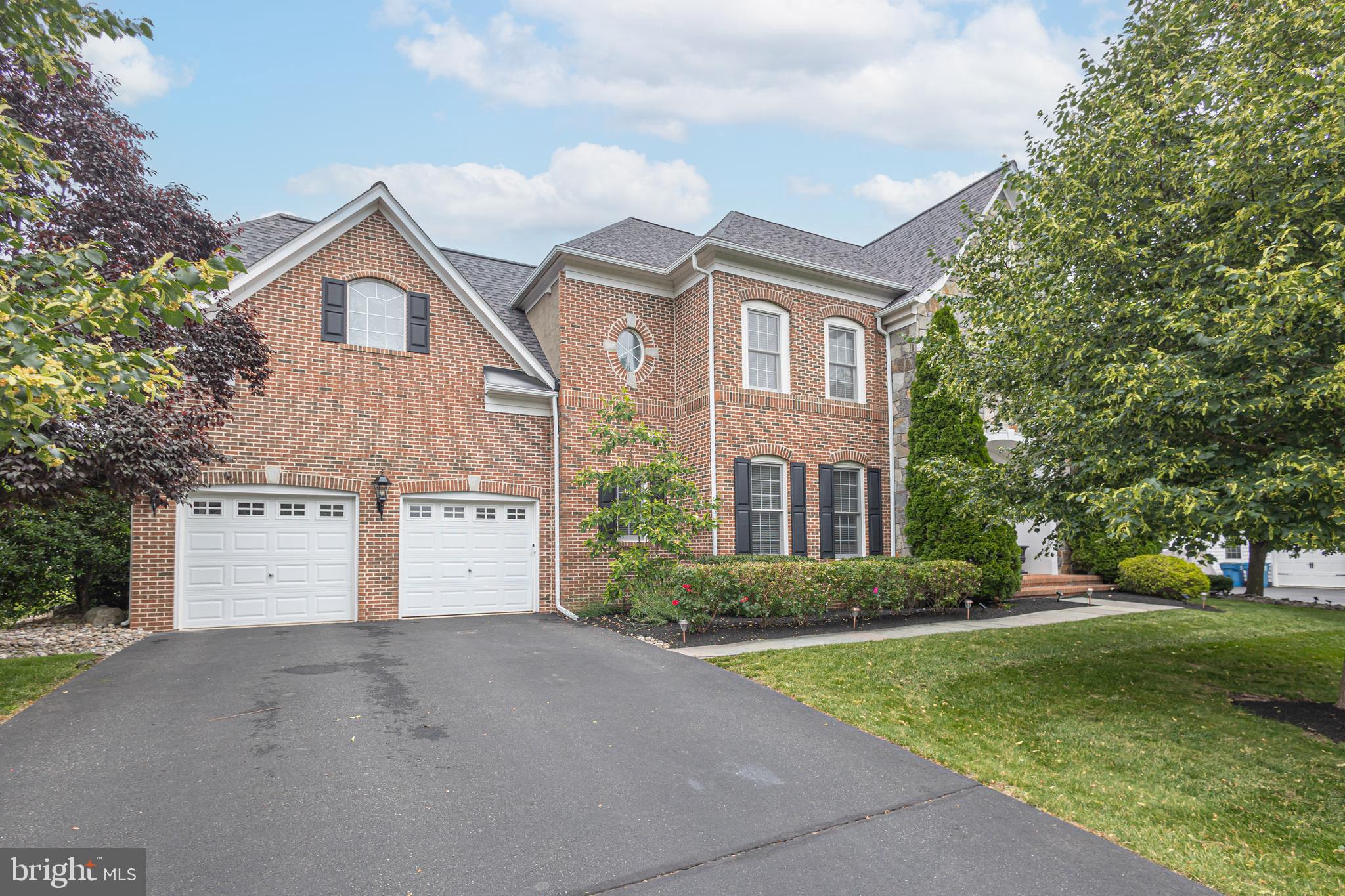 405 HOFFMAN ROAD