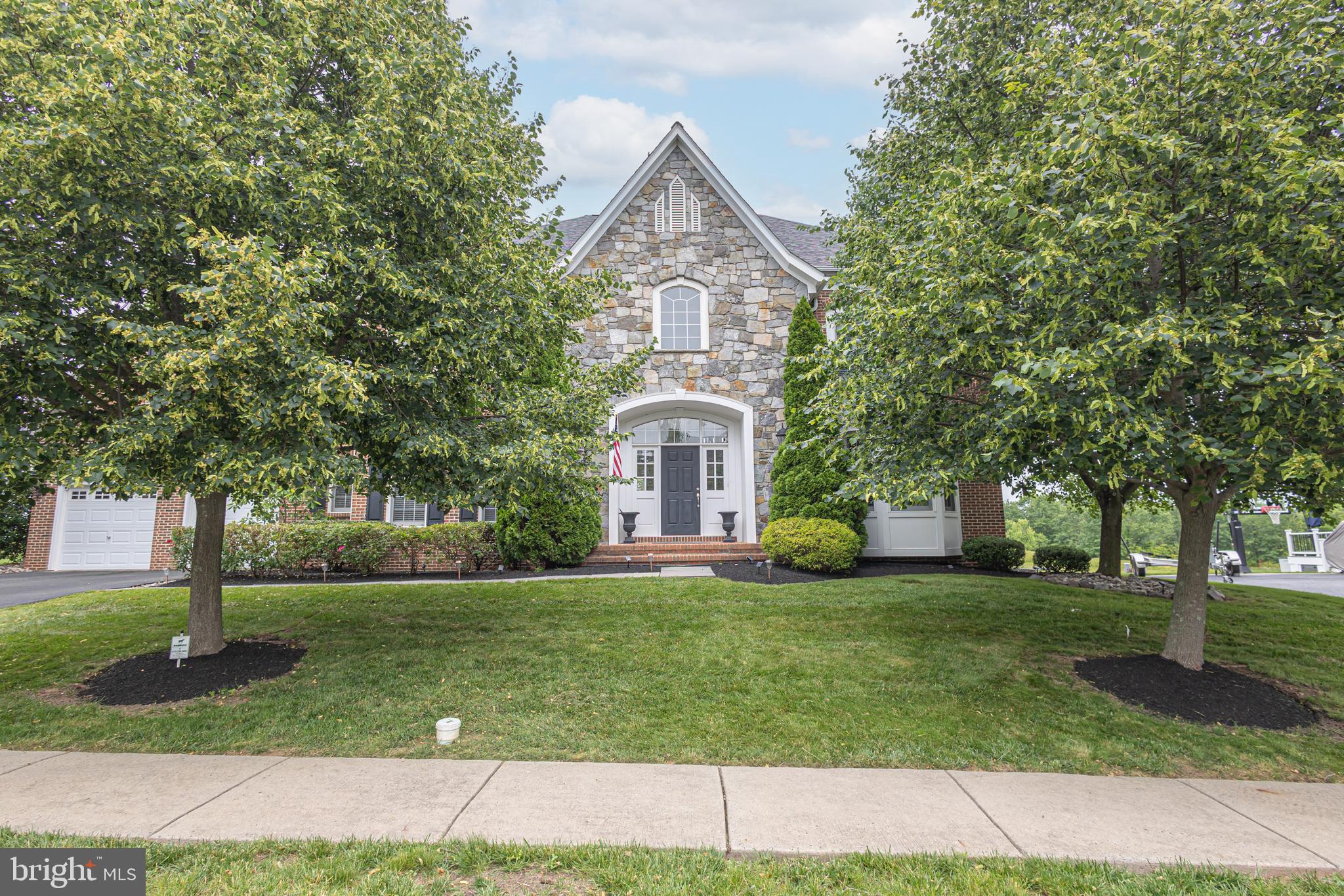 405 HOFFMAN ROAD