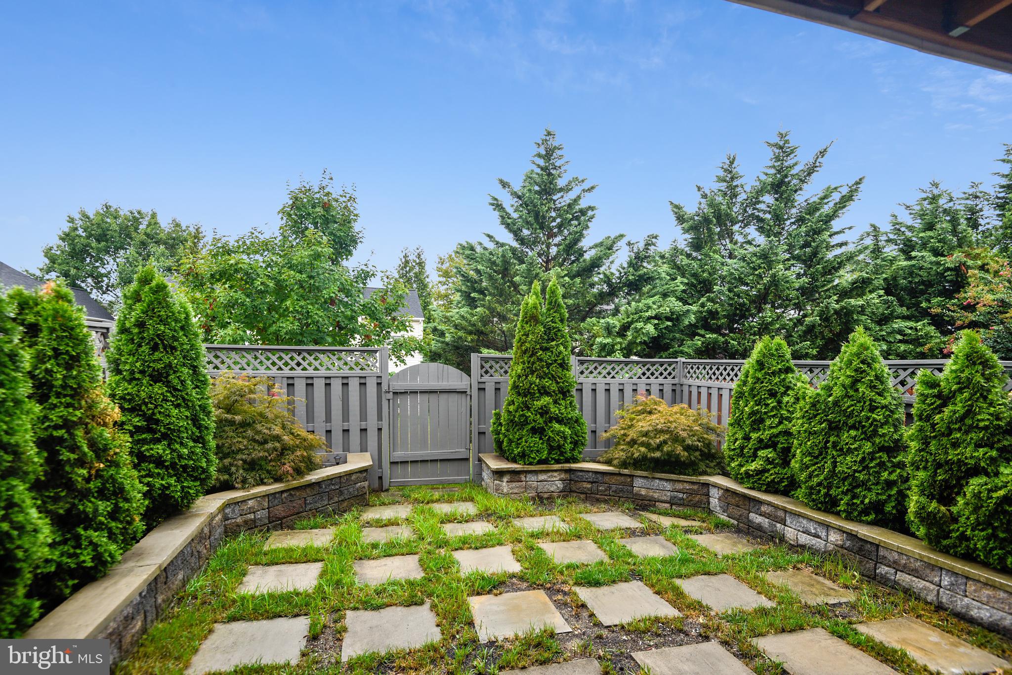 POTOMAC STATION - Residential