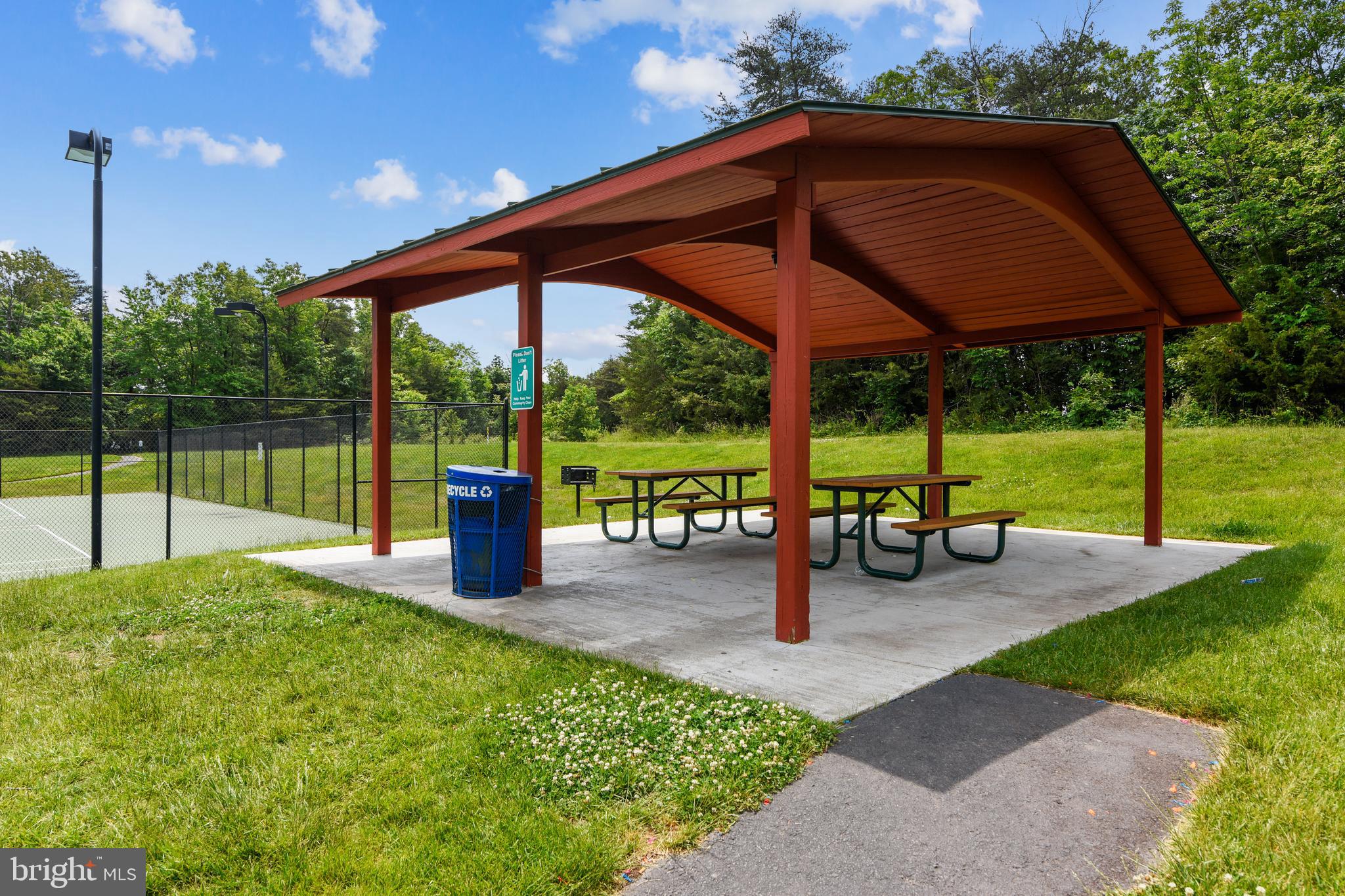 POTOMAC STATION - Residential