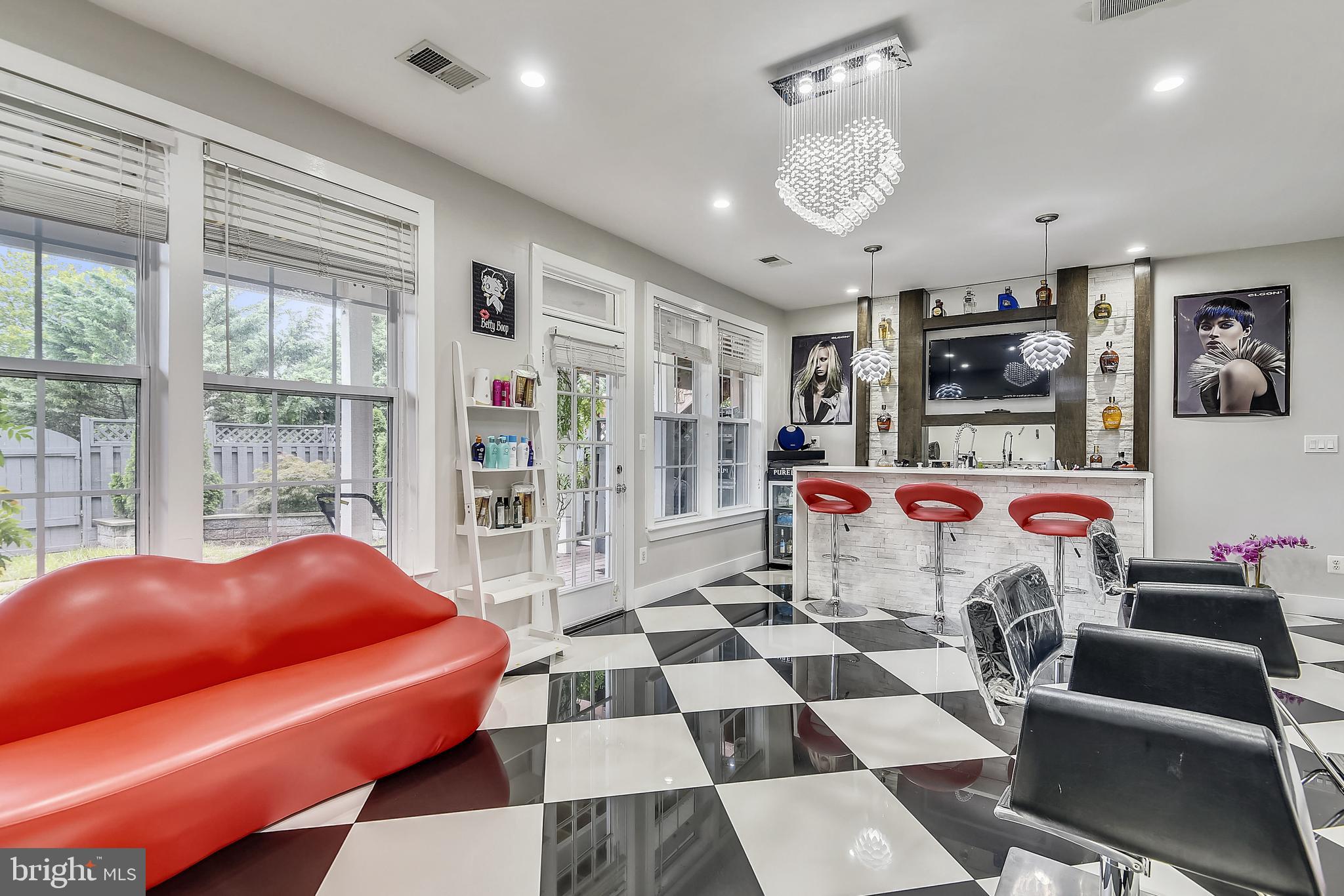 POTOMAC STATION - Residential