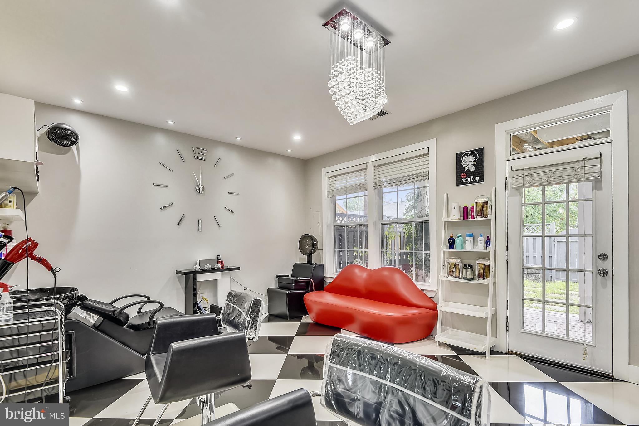 POTOMAC STATION - Residential