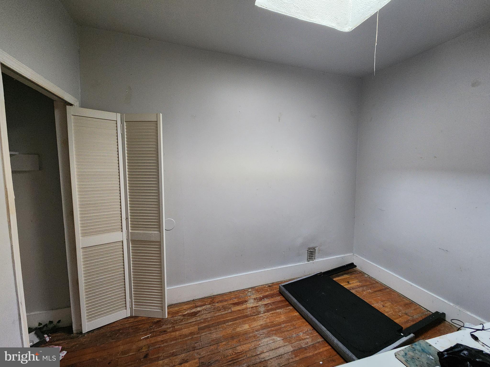 MIDTOWN EDMONDSON - Residential