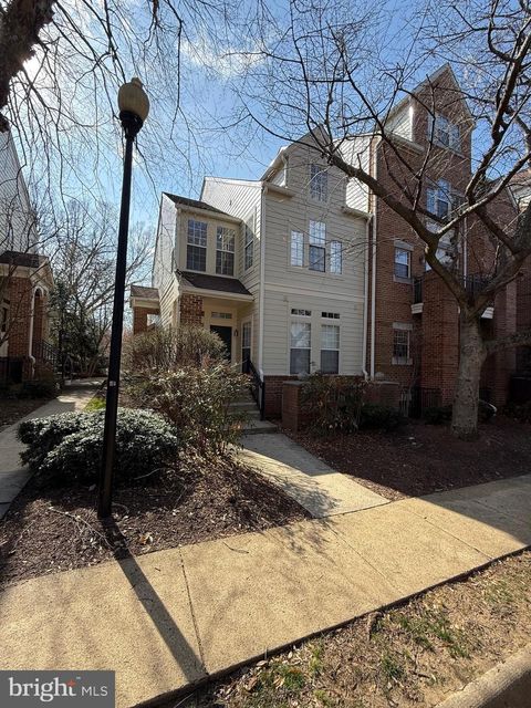 1342 GARDEN WALL CIRCLE 503 RESTON VA 20194