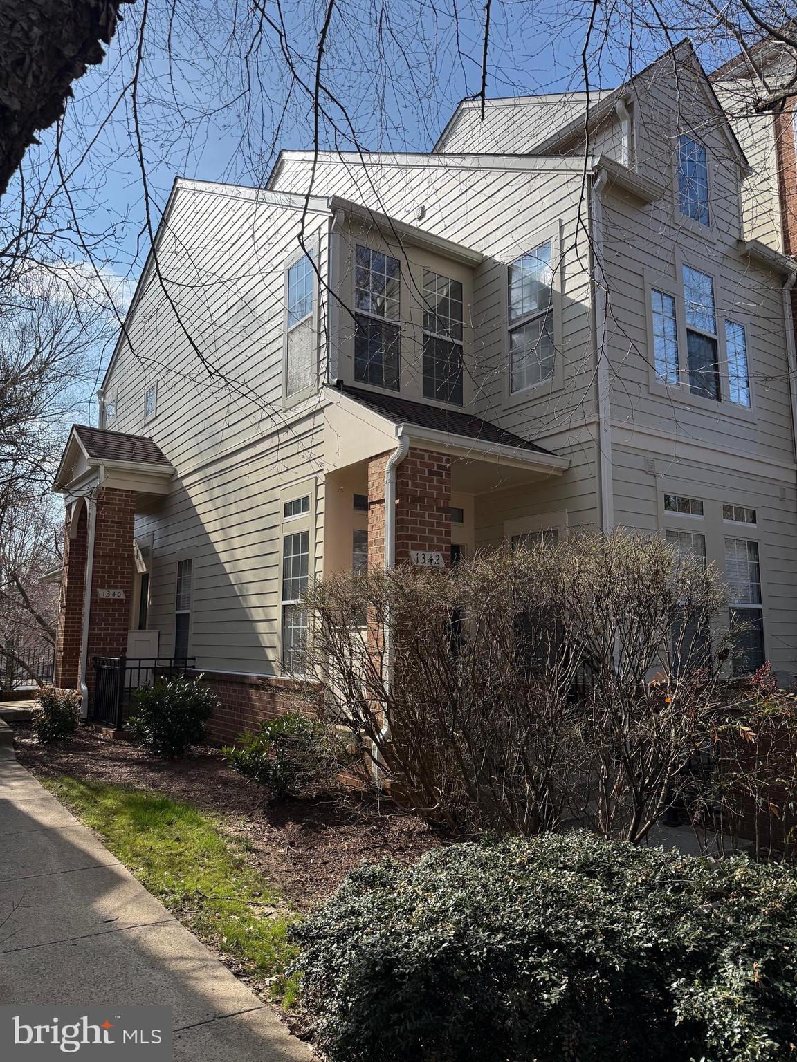 1342 GARDEN WALL CIRCLE 503