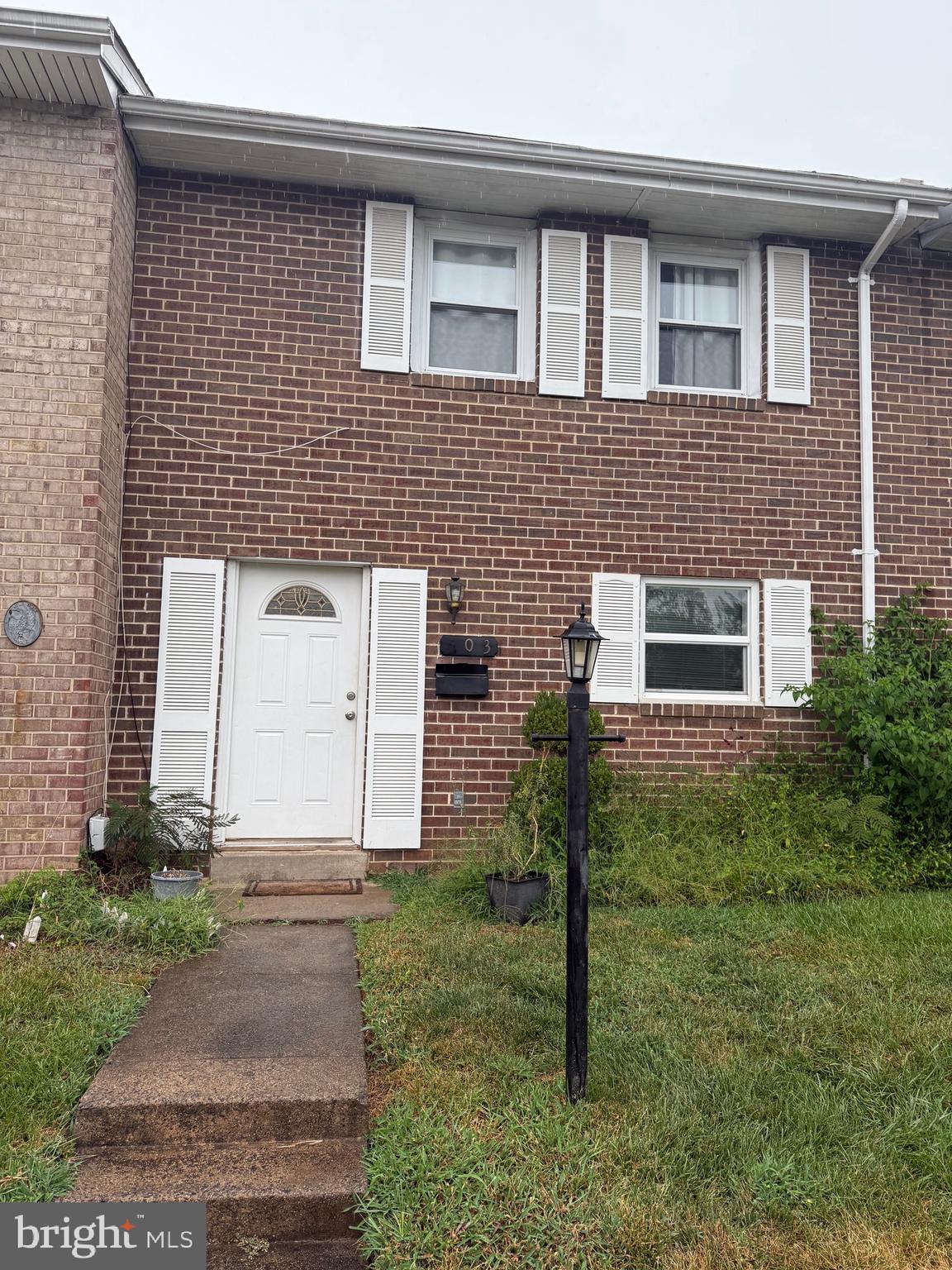 703 S CONCORD COURT