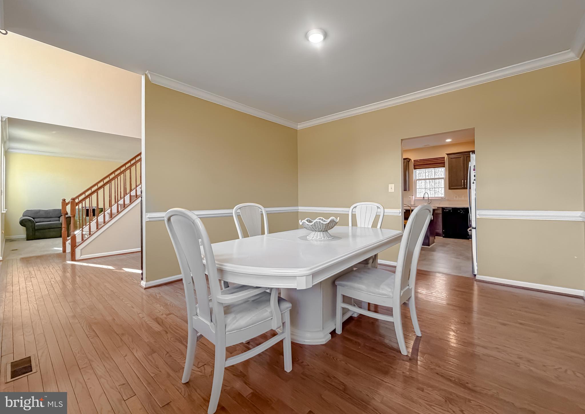 OAKWOOD MANOR - Residential