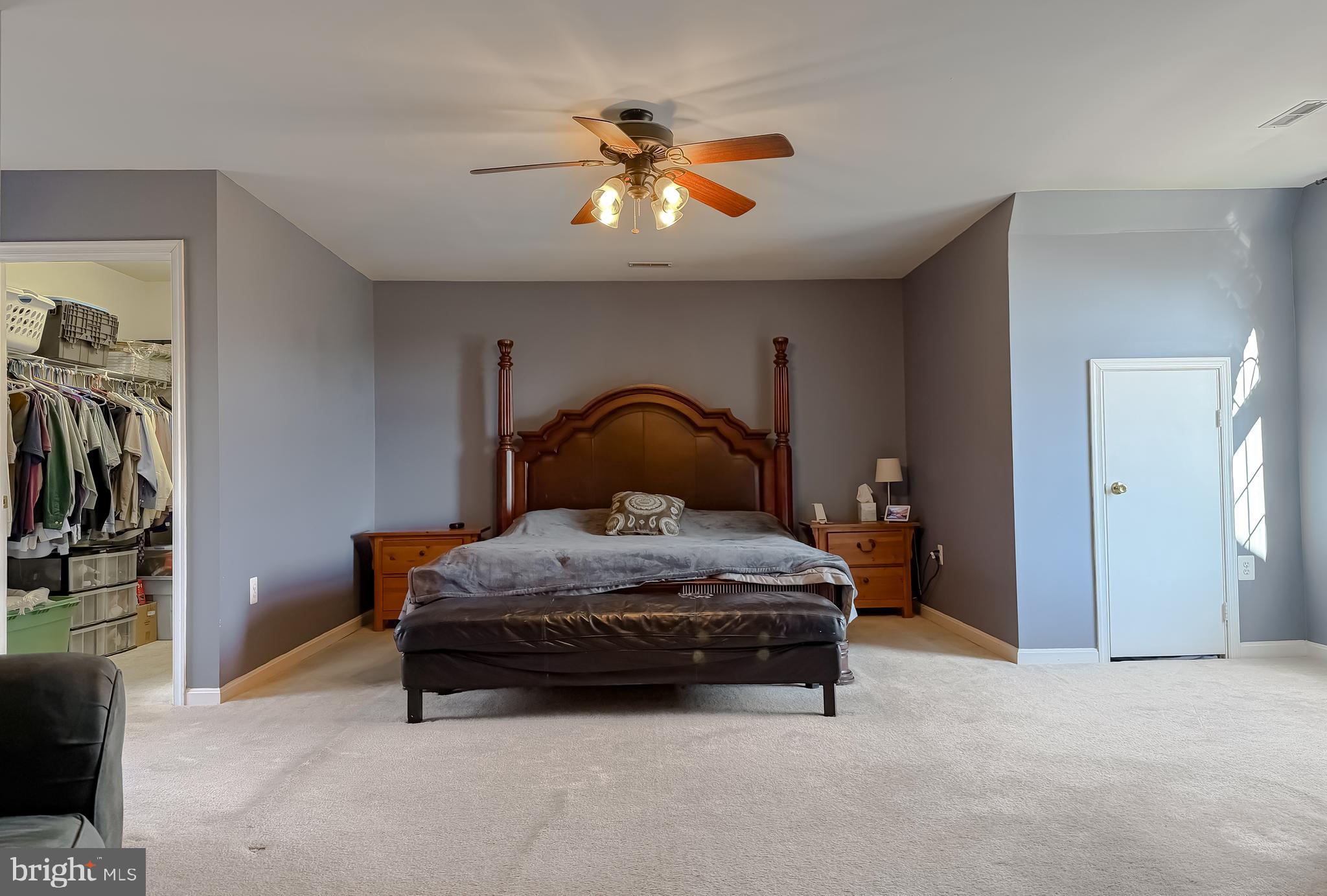 OAKWOOD MANOR - Residential