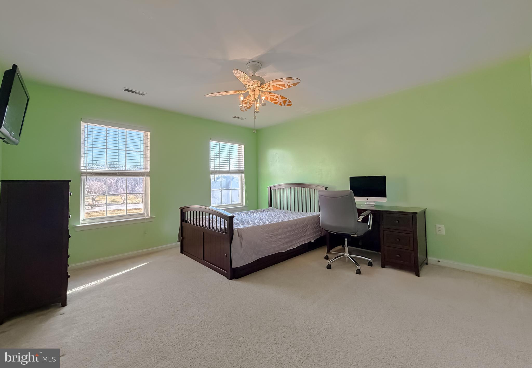 OAKWOOD MANOR - Residential